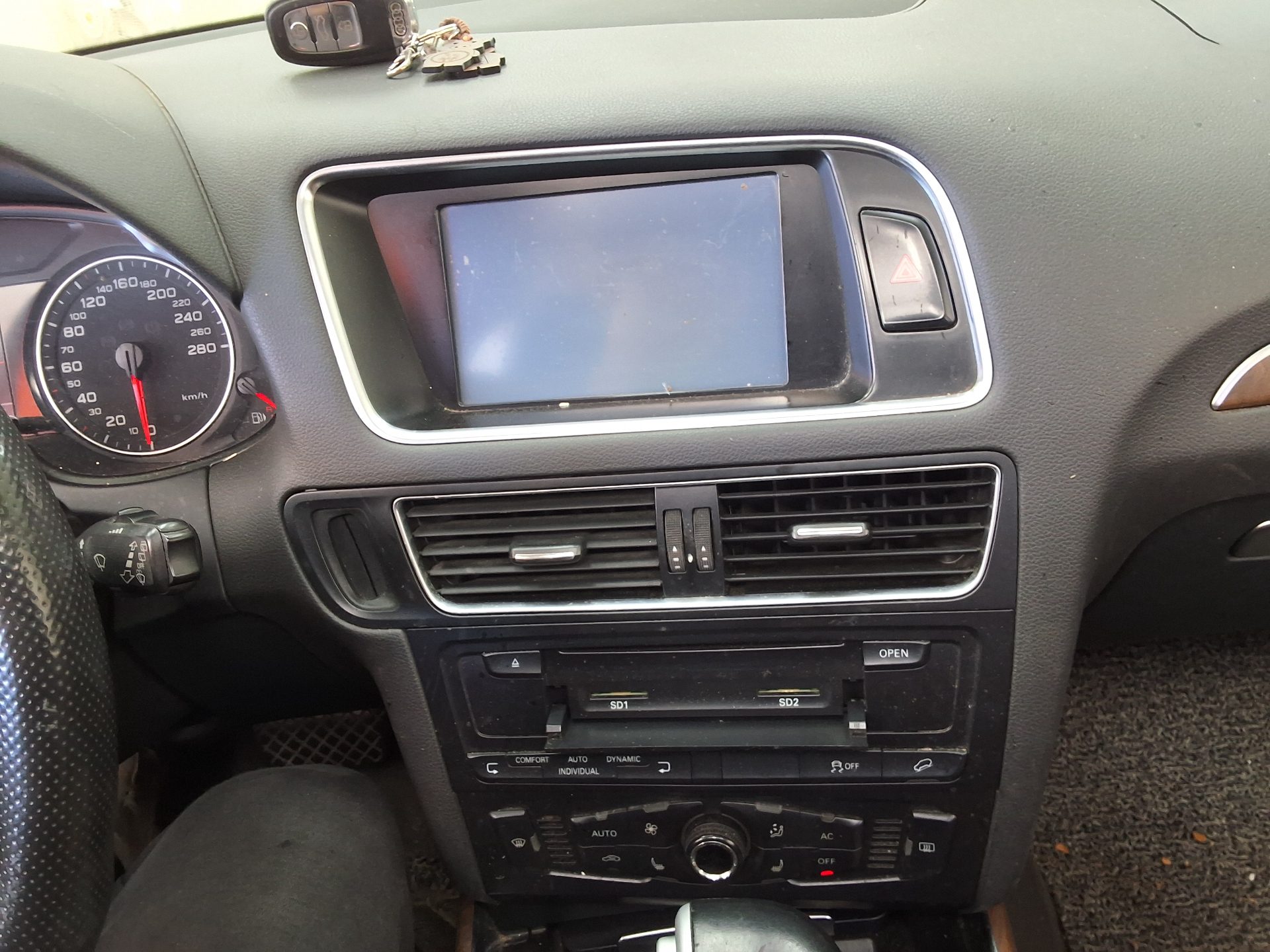 أودي كيو 5 2.0 TDI كواترو Dynamic 2011
