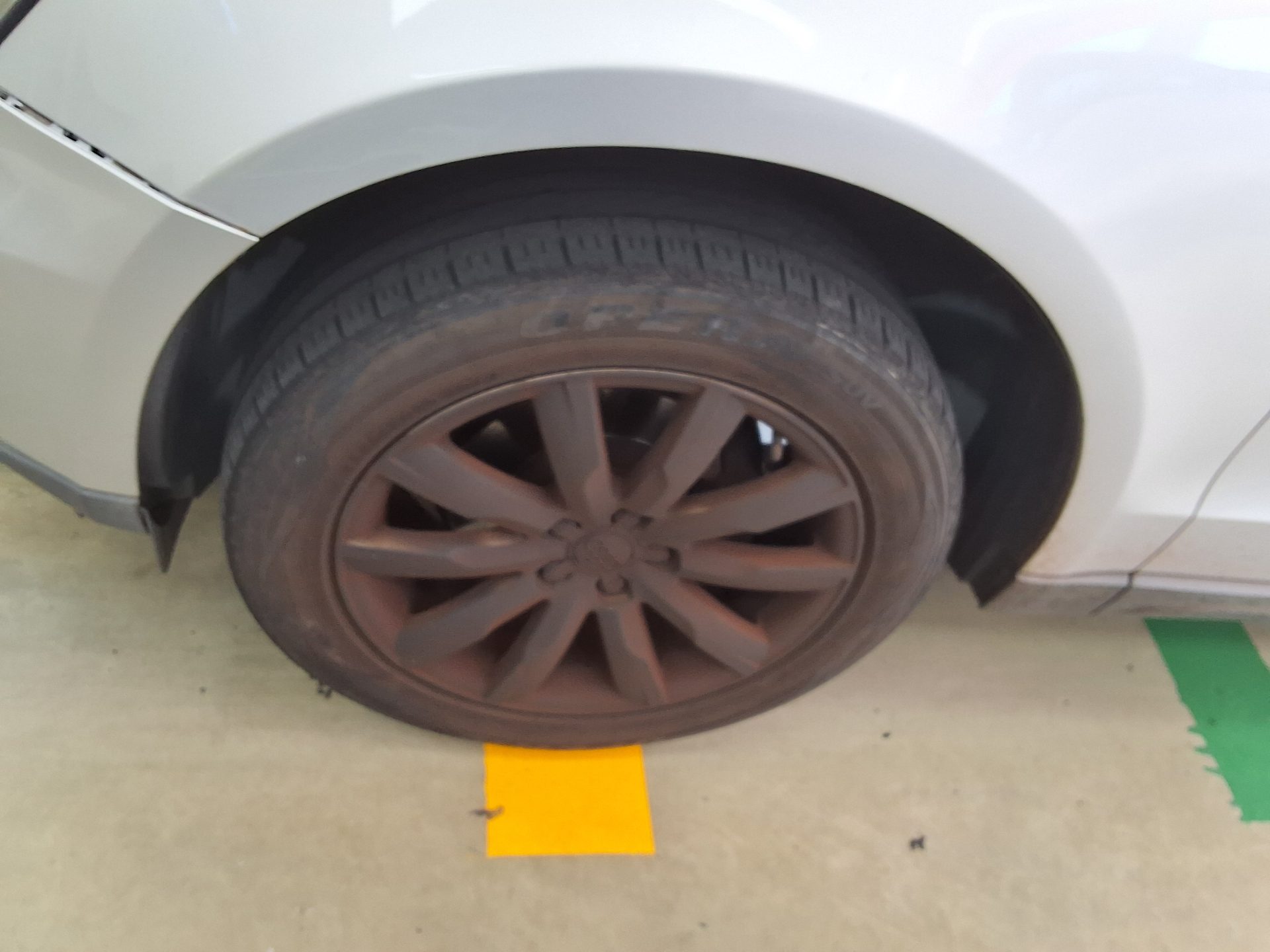 أودي كيو 5 2.0 TDI كواترو Dynamic 2011