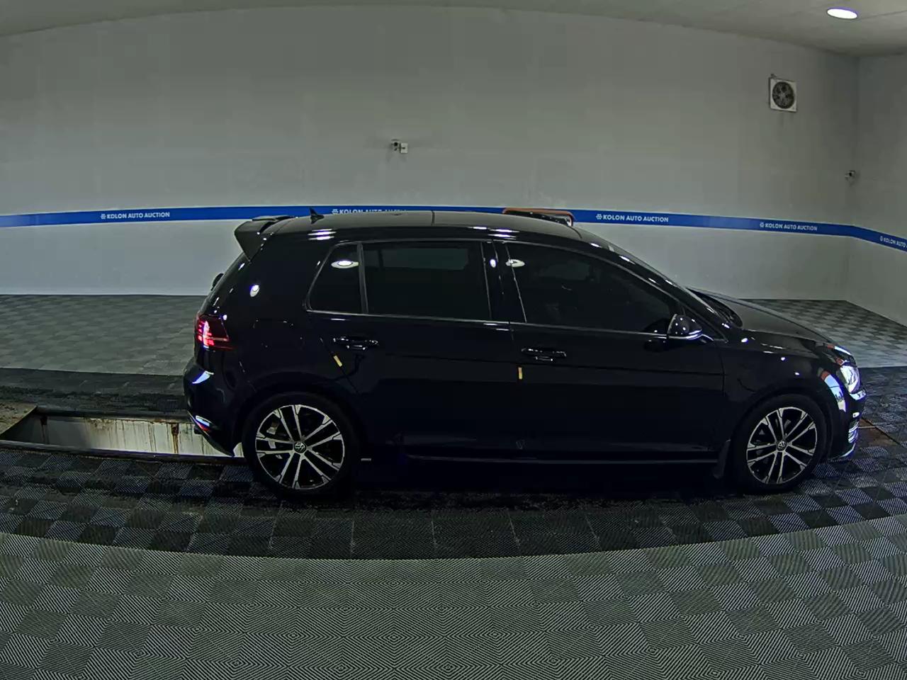 فولكس فاجن جولف (7Th Gen) 2.0 TDI بريميوم 2016 بريميوم