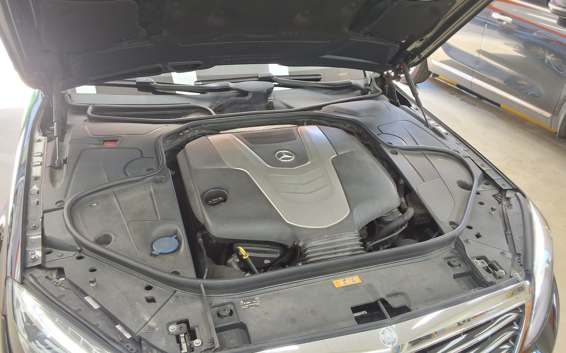 مرسيدس بنز S Class (6Th Gen) S350L Bluetec 2015 S350L