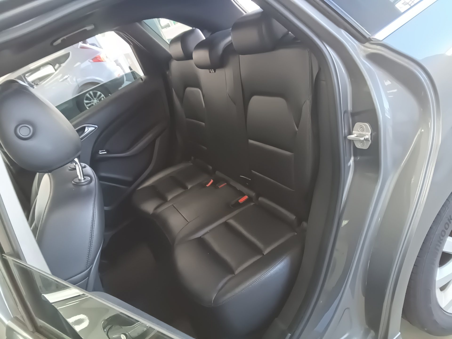 مرسيدس بنز B Class (2Nd Gen) B200 Cdi Blue Efficiency 2014 B200