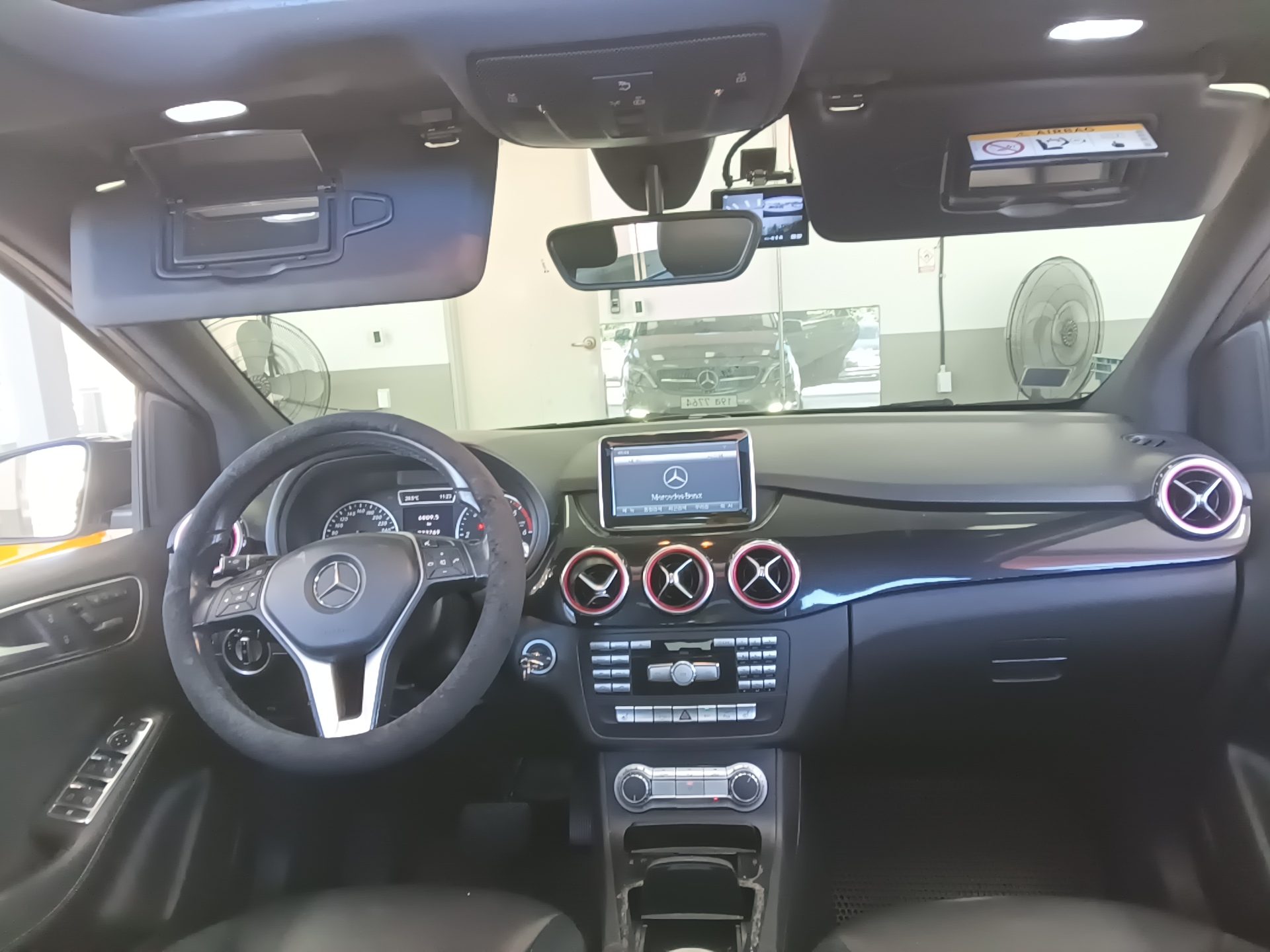 مرسيدس بنز B Class (2Nd Gen) B200 Cdi Blue Efficiency 2014 B200