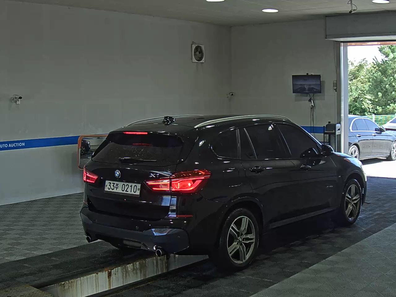 بي إم دبليو X1 (2Nd Gen) 20D إكس درايف M Sport Pack 2017 SPORT
