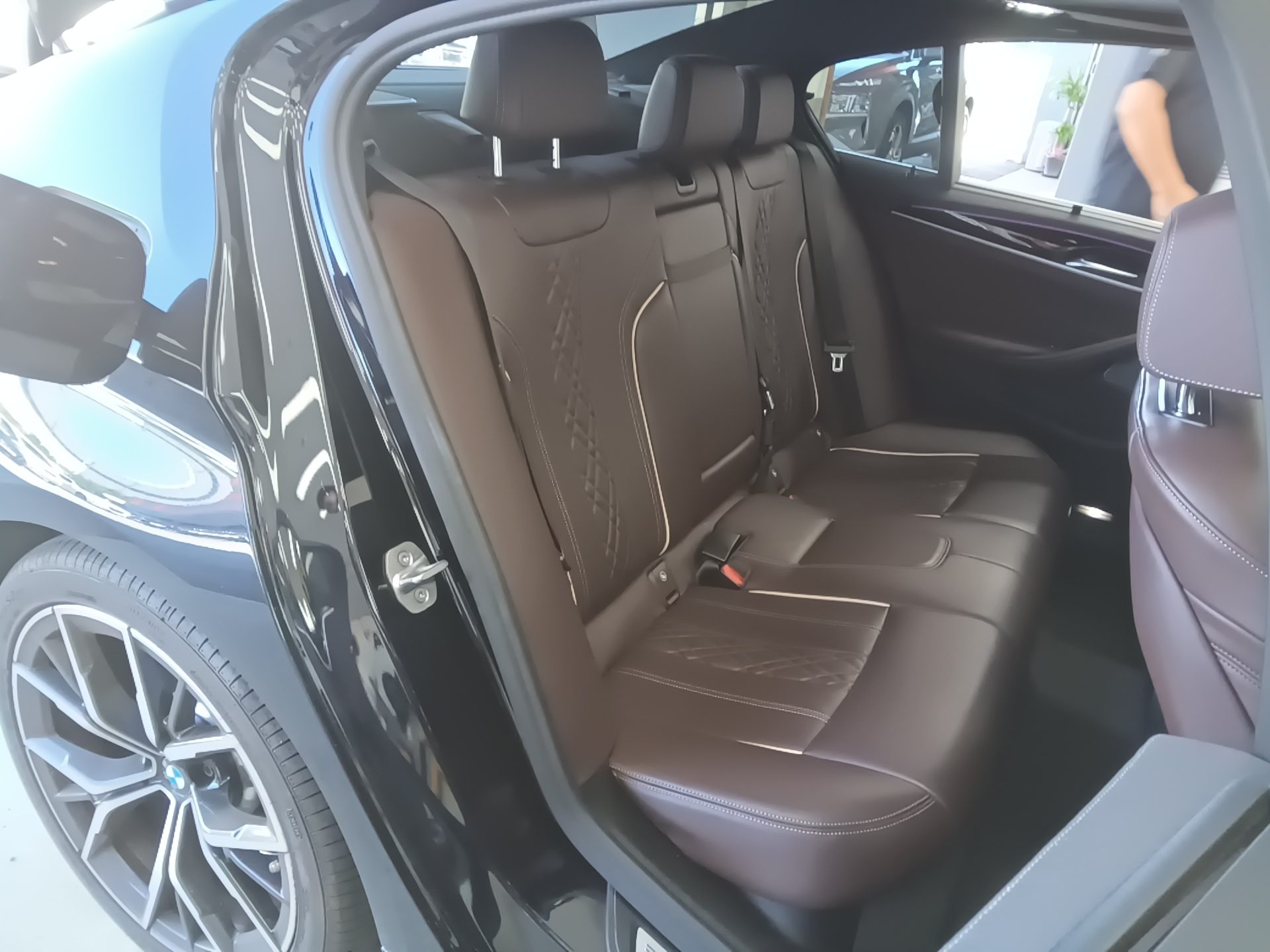 بي إم دبليو 5 Series (7Th Gen) 530I إكس درايف M Sport Pack 2022 SPORT