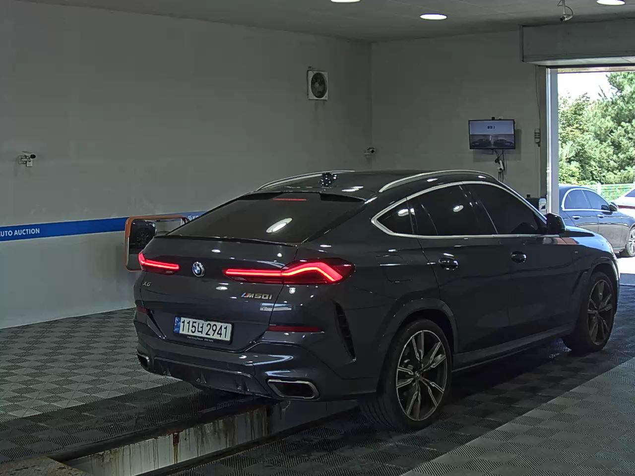 بي إم دبليو X6 (3Rd Gen) M50I 2022 M50i