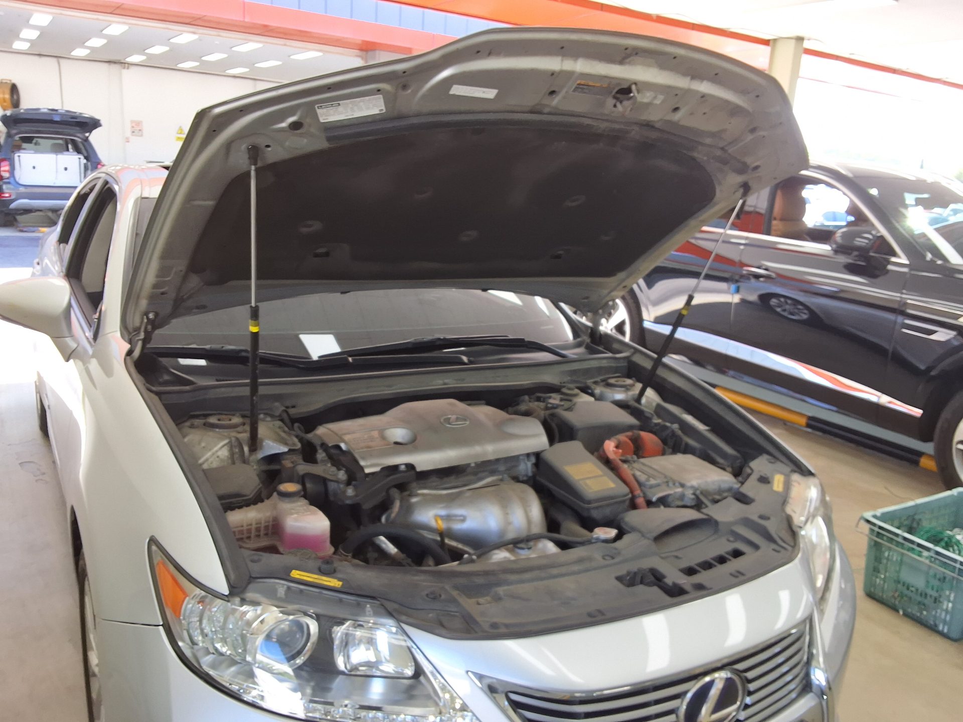 لكزس إي إس (6Th Gen) 300H 2014 300h