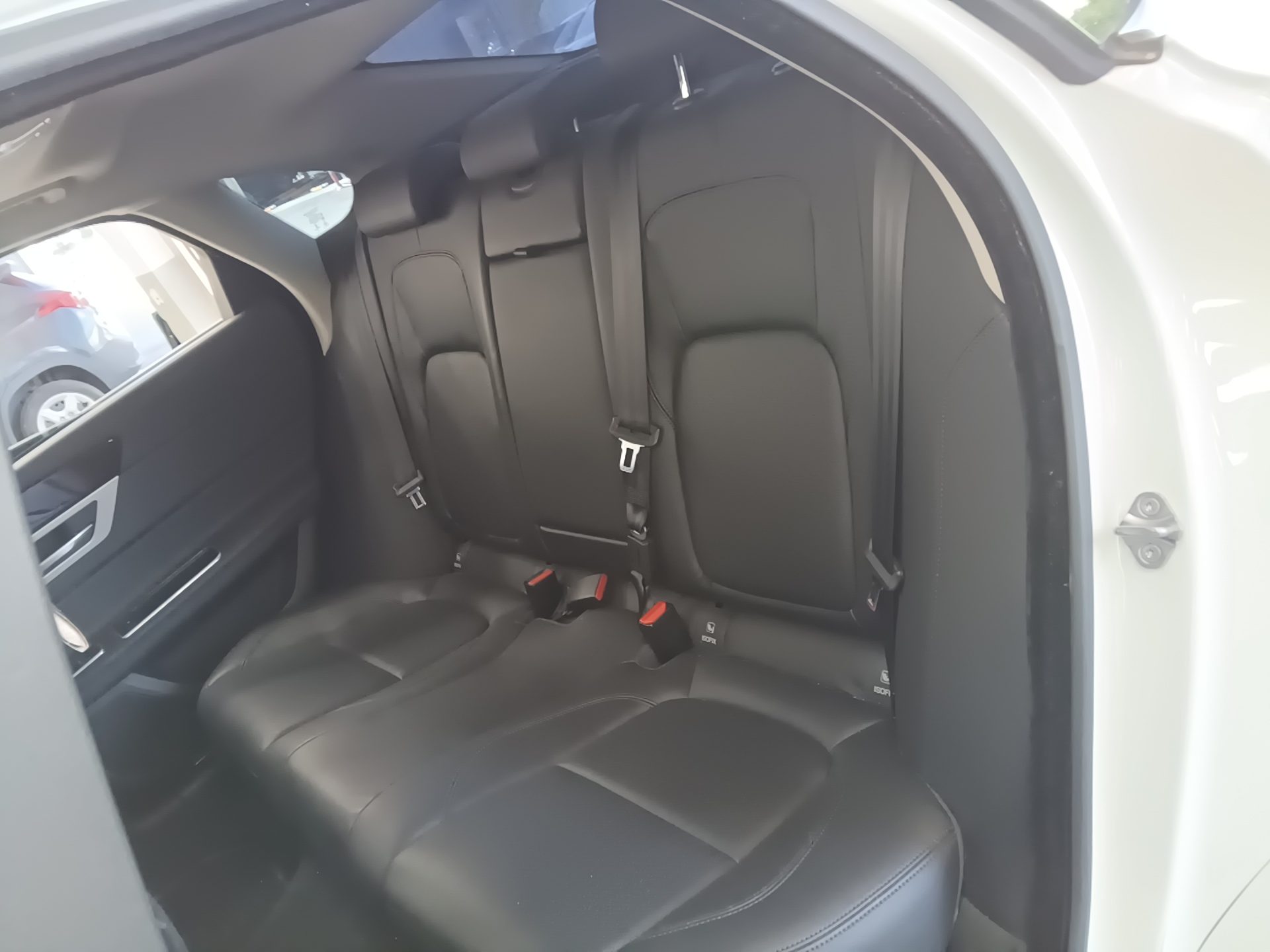 جاكوار Xf (2Nd Gen) 2.0 20D دفع كلي بريستيج 2018 دفع رباعي PRESTIGE