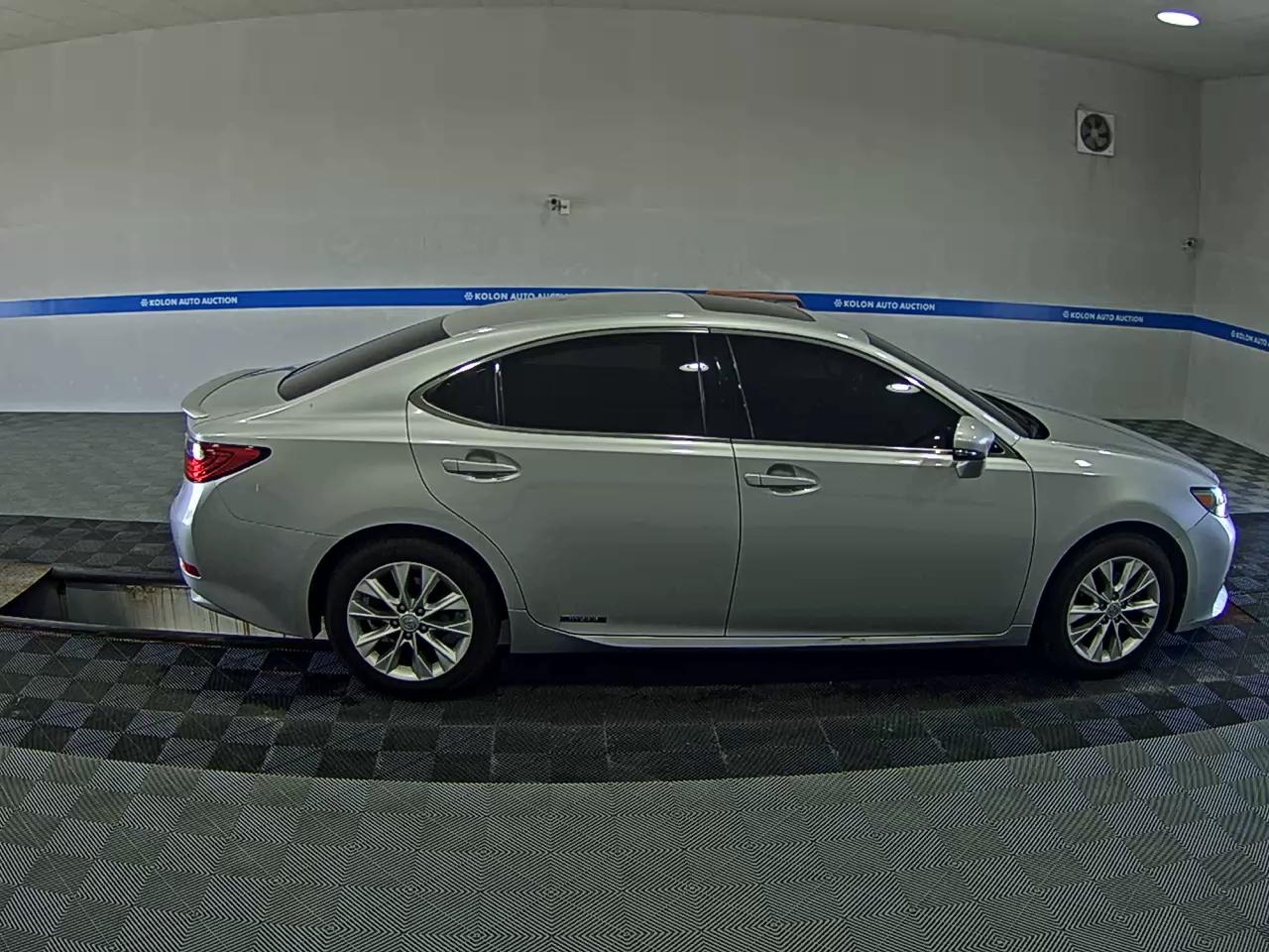 لكزس إي إس (6Th Gen) 300H 2014 300h