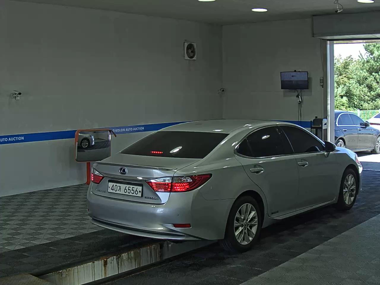 لكزس إي إس (6Th Gen) 300H 2014 300h