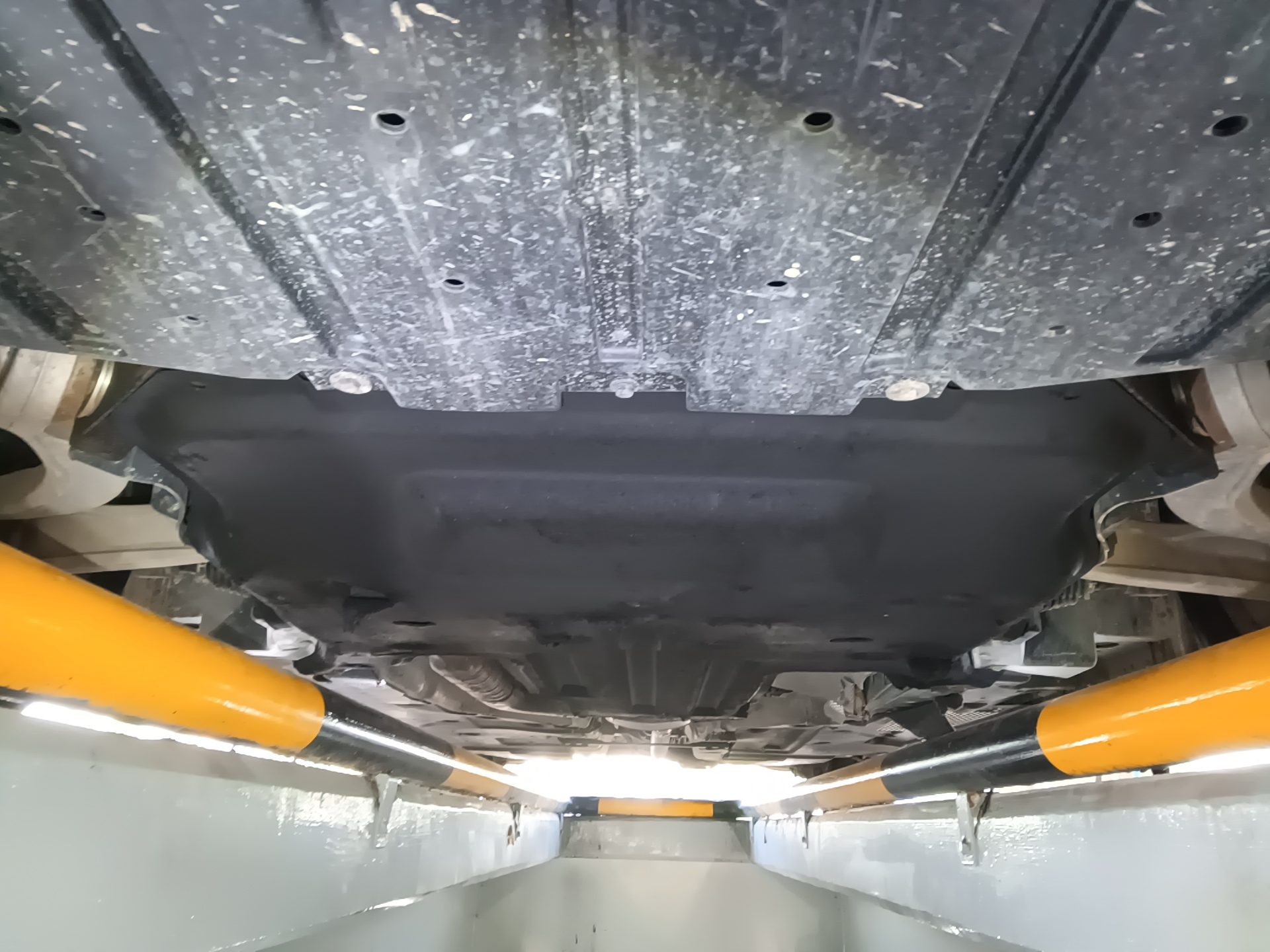 جاكوار Xf (2Nd Gen) 2.0 20D دفع كلي بريستيج 2018 دفع رباعي PRESTIGE