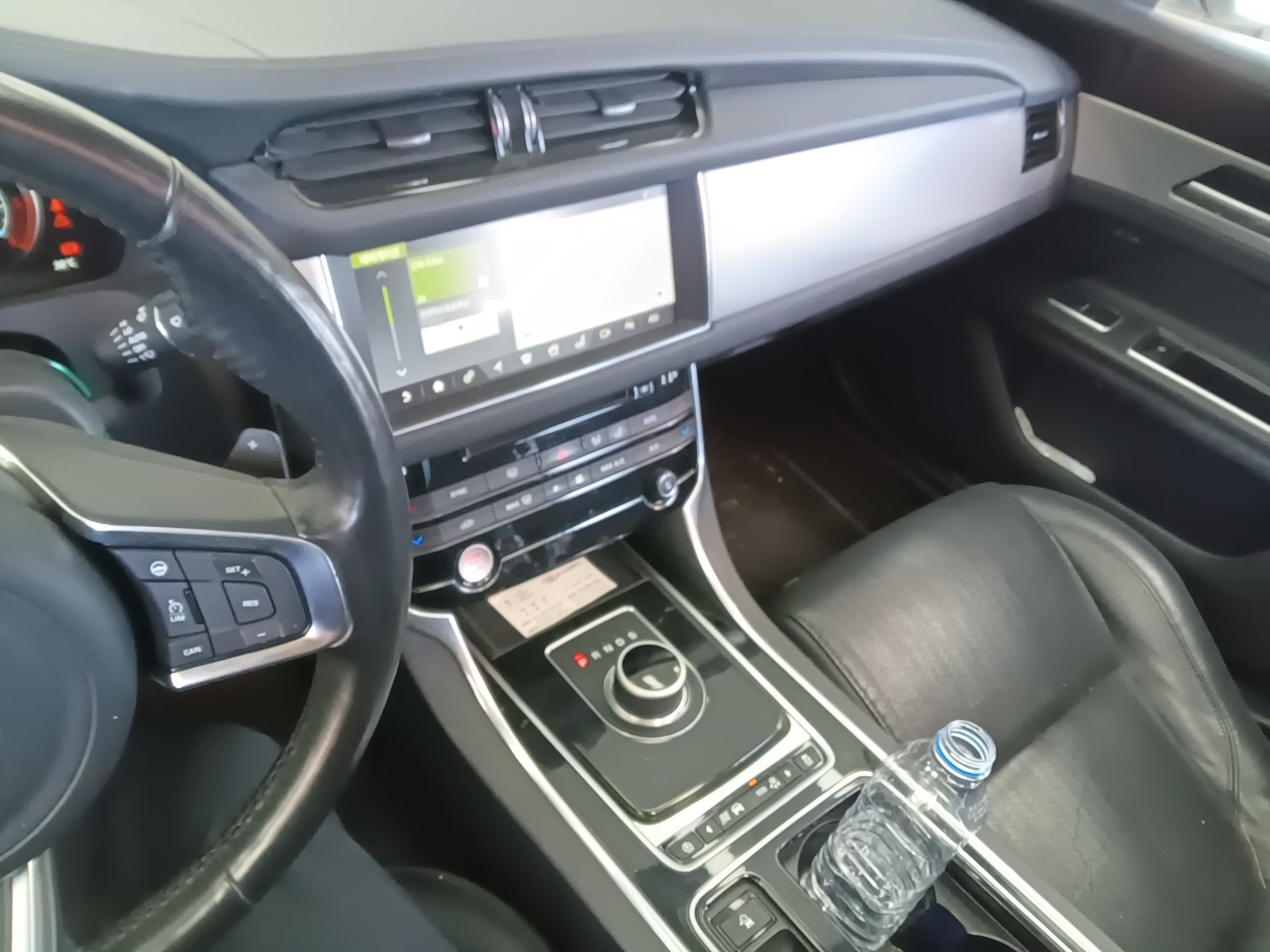 جاكوار Xf (2Nd Gen) 2.0 20D دفع كلي بريستيج 2018 دفع رباعي PRESTIGE