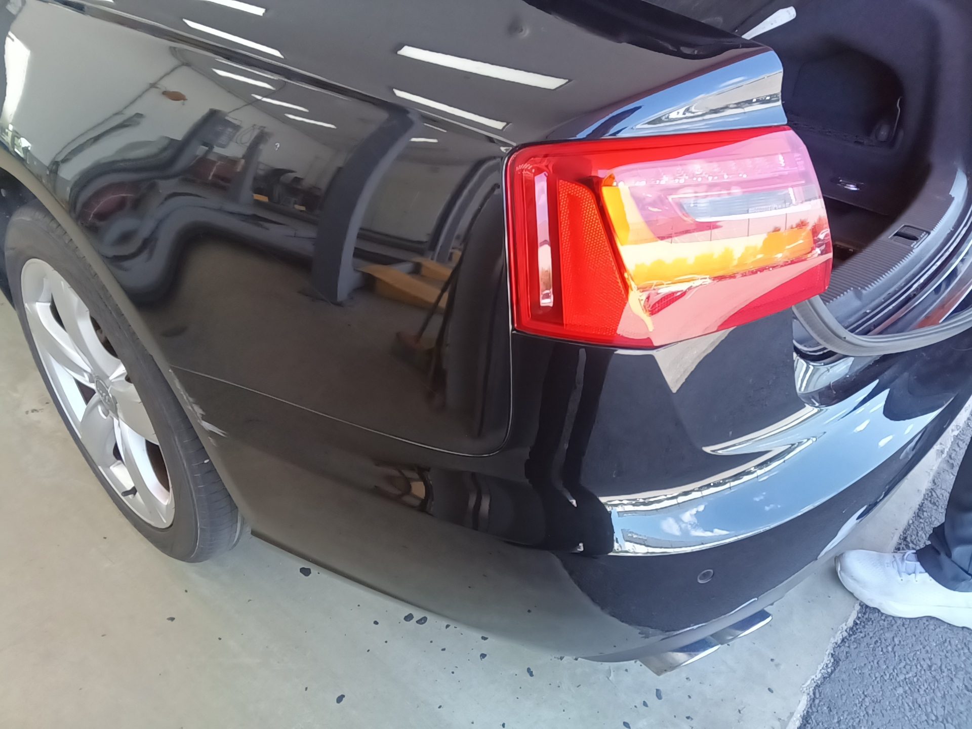 أودي إيه 6 (4Th Gen) 2.0 TDI Dynamic 2013