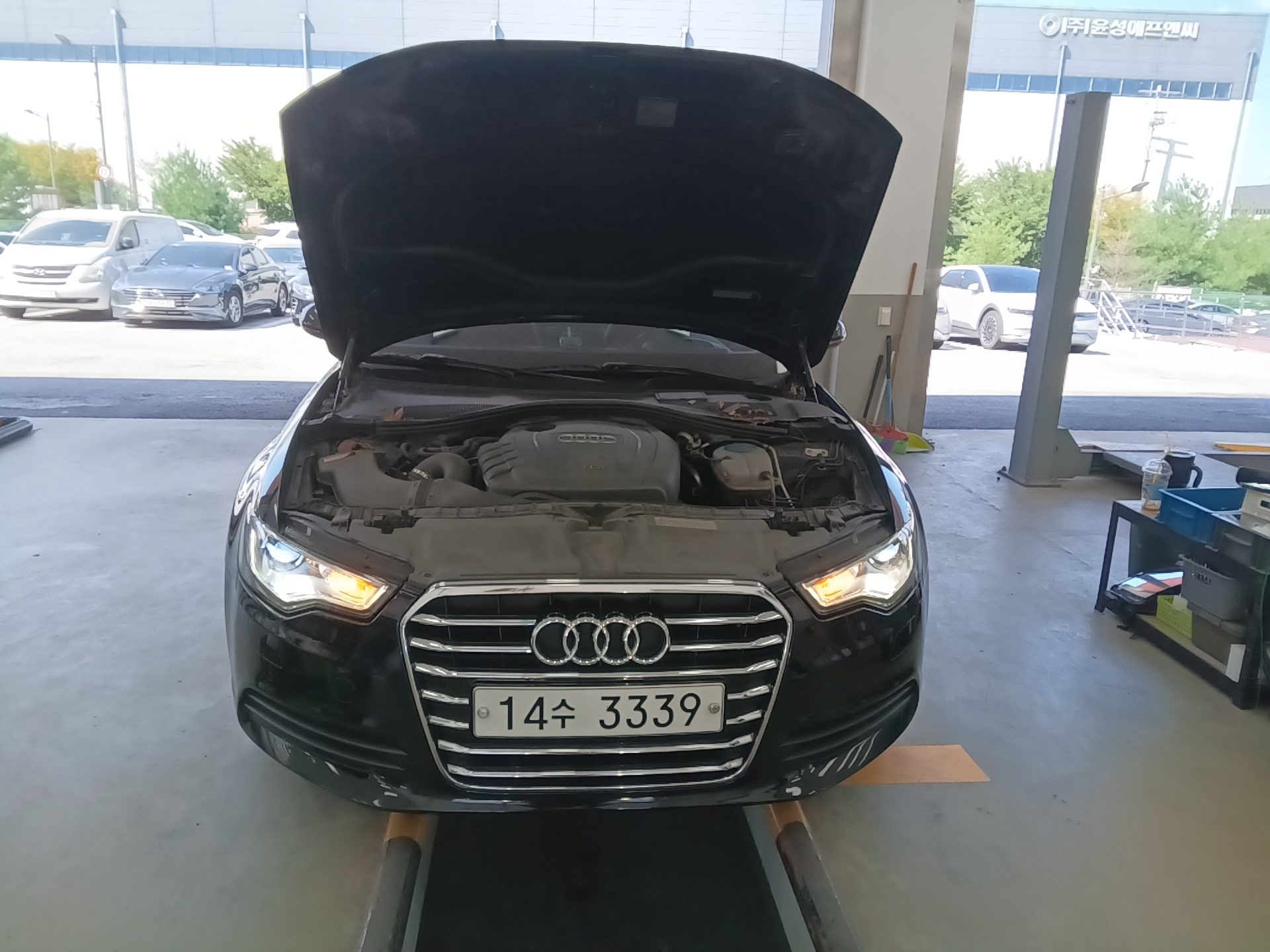 أودي إيه 6 (4Th Gen) 2.0 TDI Dynamic 2013