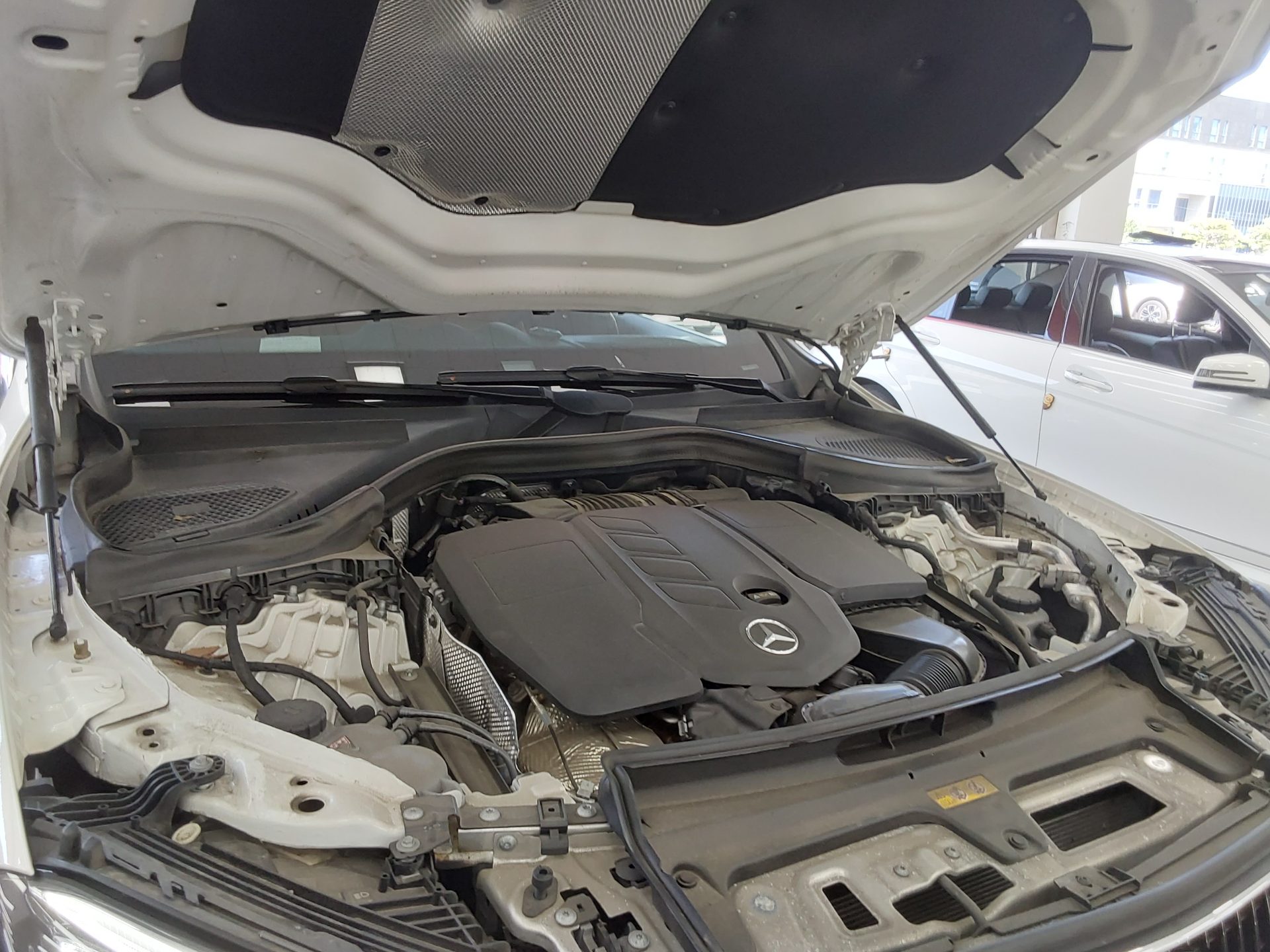 مرسيدس بنز جي إل سي Class (2Nd Gen) جي إل سي 220D فورماتيك 2023 4MATIC