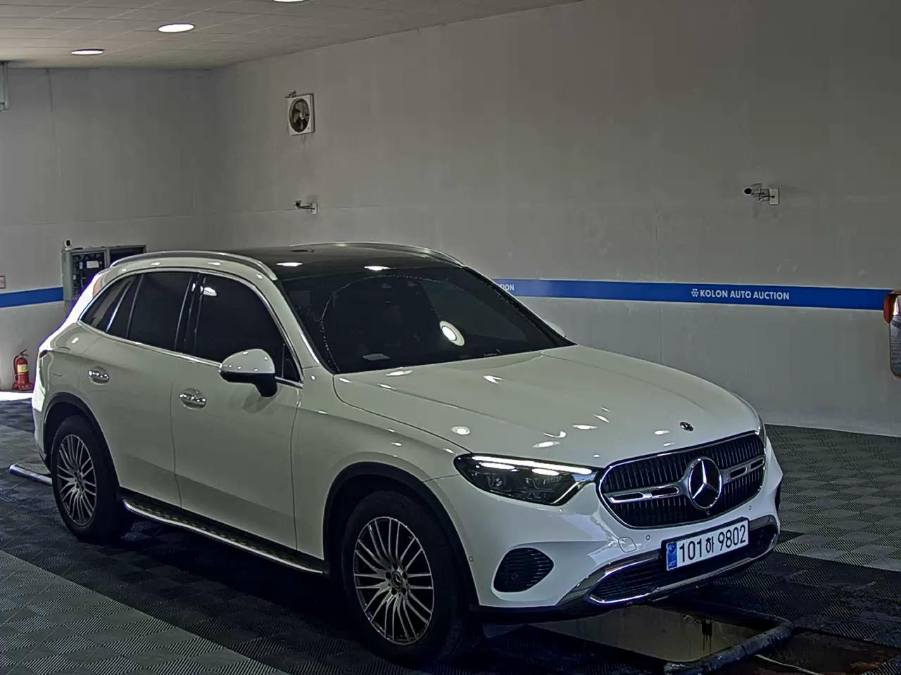مرسيدس بنز جي إل سي Class (2Nd Gen) جي إل سي 220D فورماتيك 2023 4MATIC
