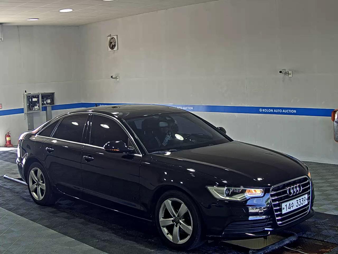 أودي إيه 6 (4Th Gen) 2.0 TDI Dynamic 2013