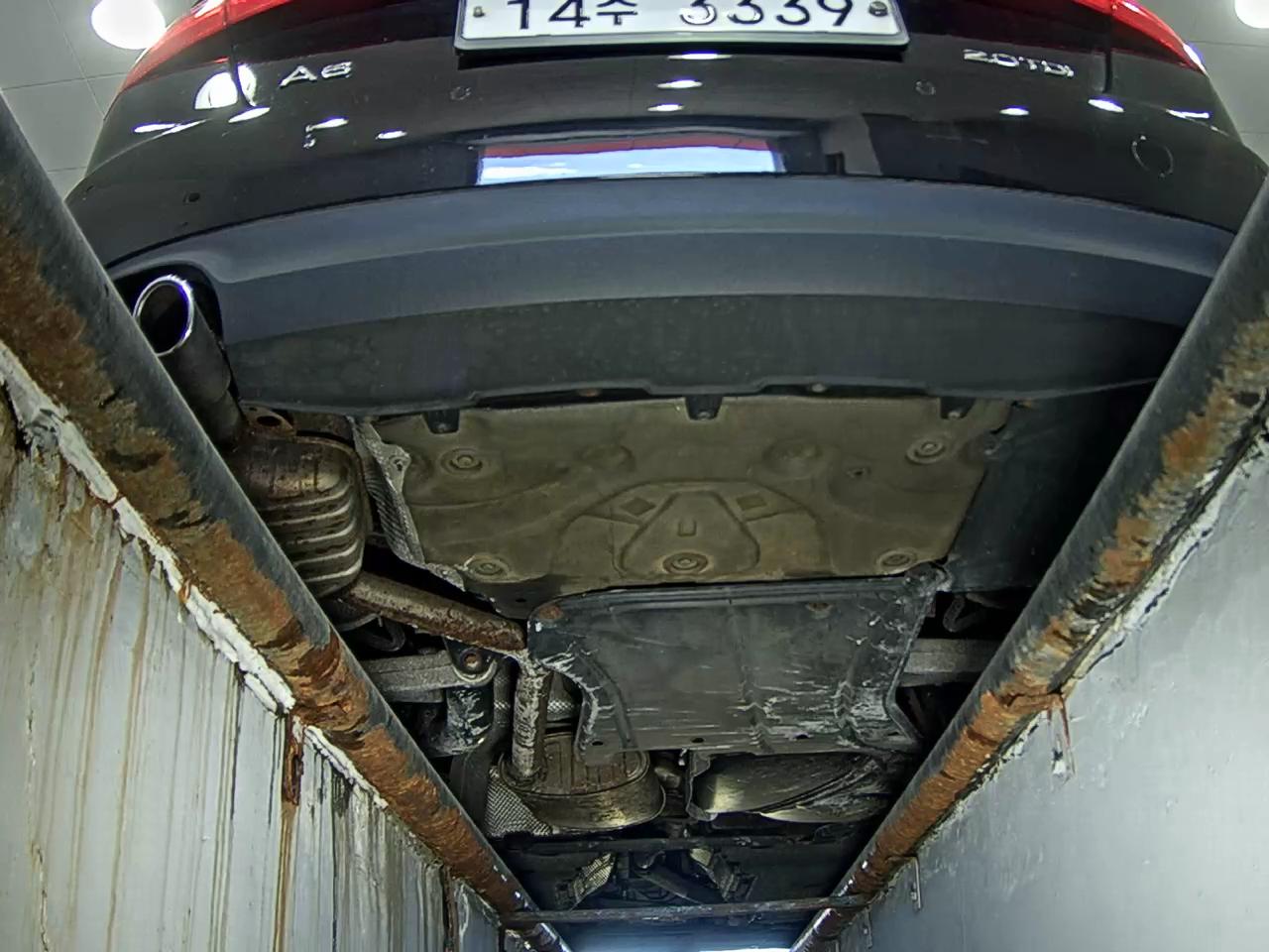 أودي إيه 6 (4Th Gen) 2.0 TDI Dynamic 2013