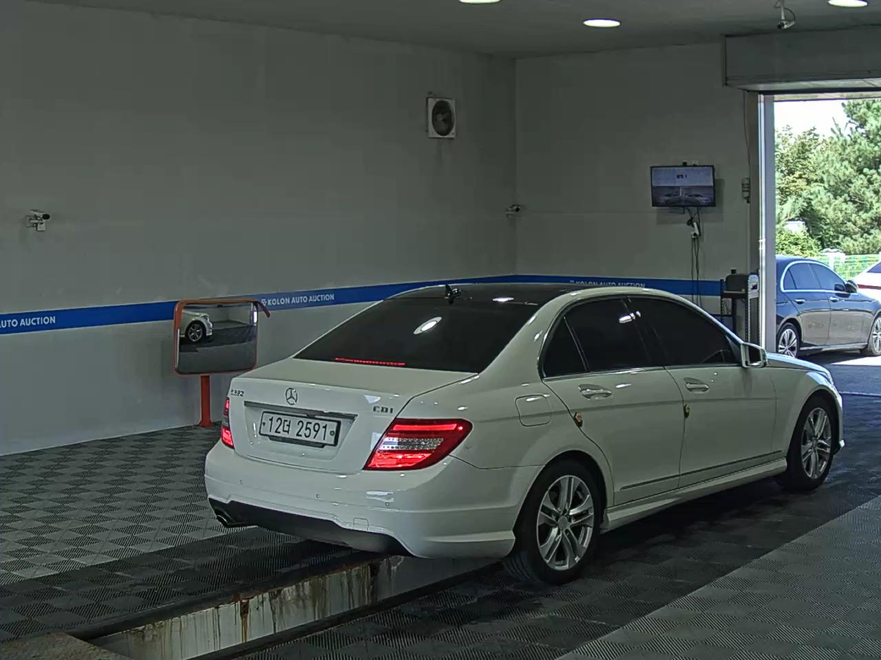 مرسيدس بنز C Class (3Rd Gen) C220 Cdi Avantgarde 2013 C220