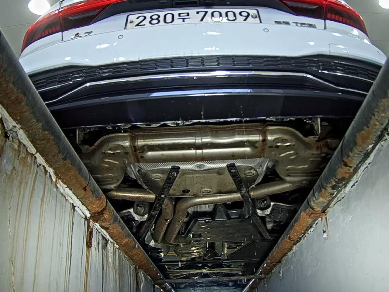 أودي إيه 7 (2Nd Gen) 55 Tfsi كواترو بريميوم 2020 بريميوم