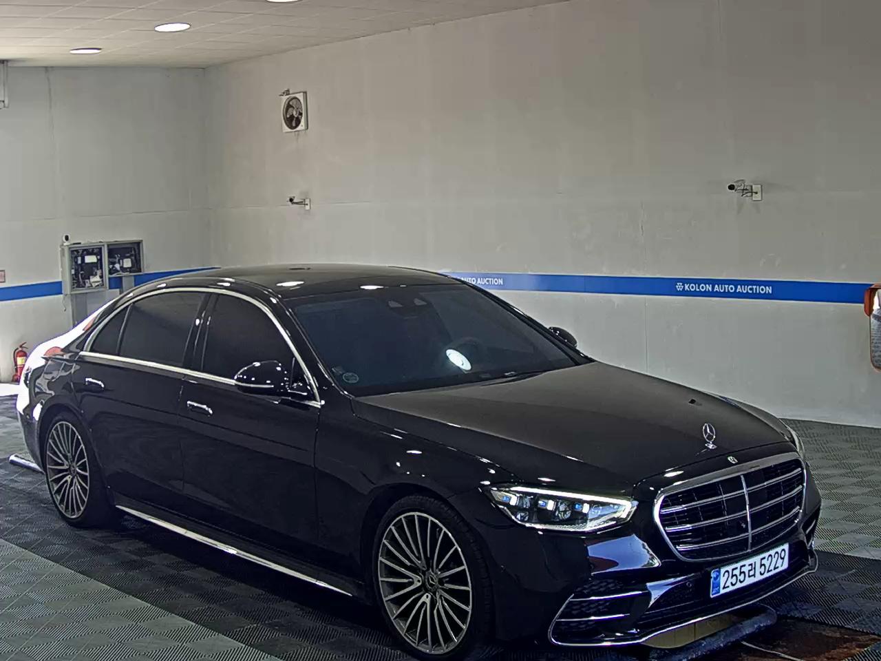 مرسيدس بنز S Class (7Th Gen) S500L فورماتيك 2023 4MATIC