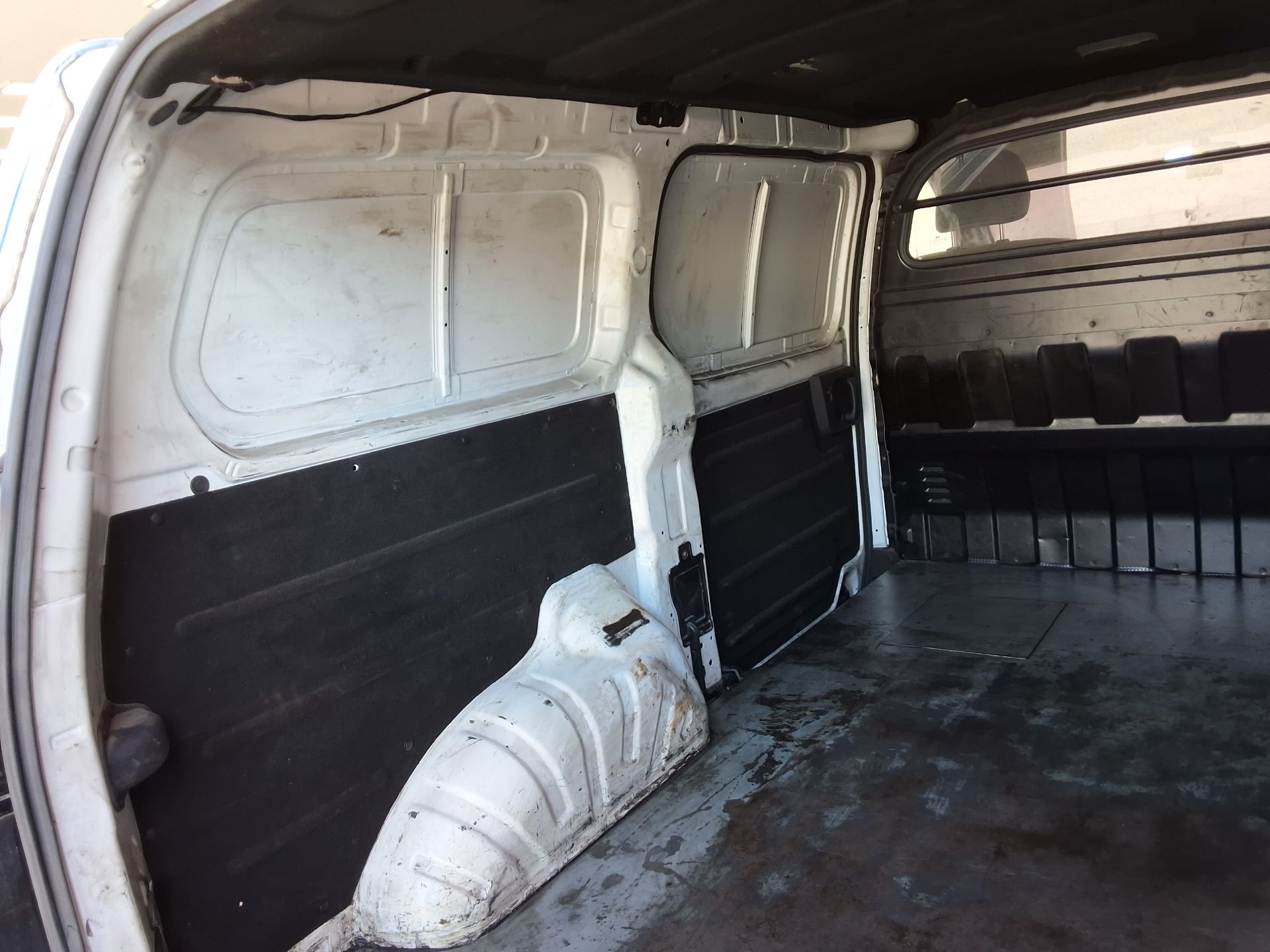 هيونداي الجديد جراند ستاركس 3 Seater ديزل فان سمارت 2019 VAN SMART