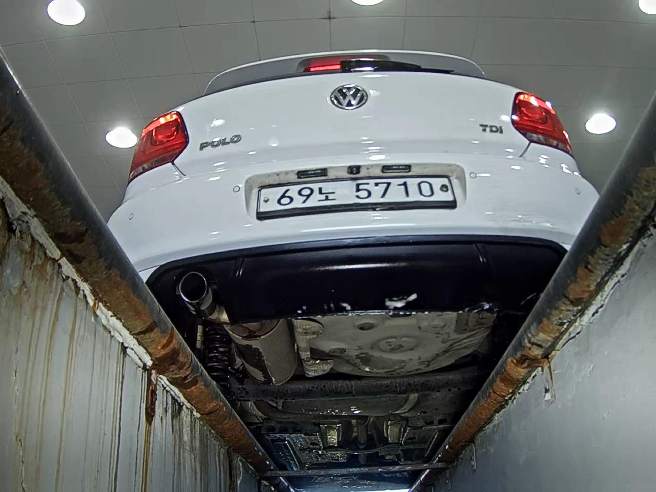فولكس فاجن الجديد بولو (5Th Gen) 1.6 TDI R Line 2014 LINE