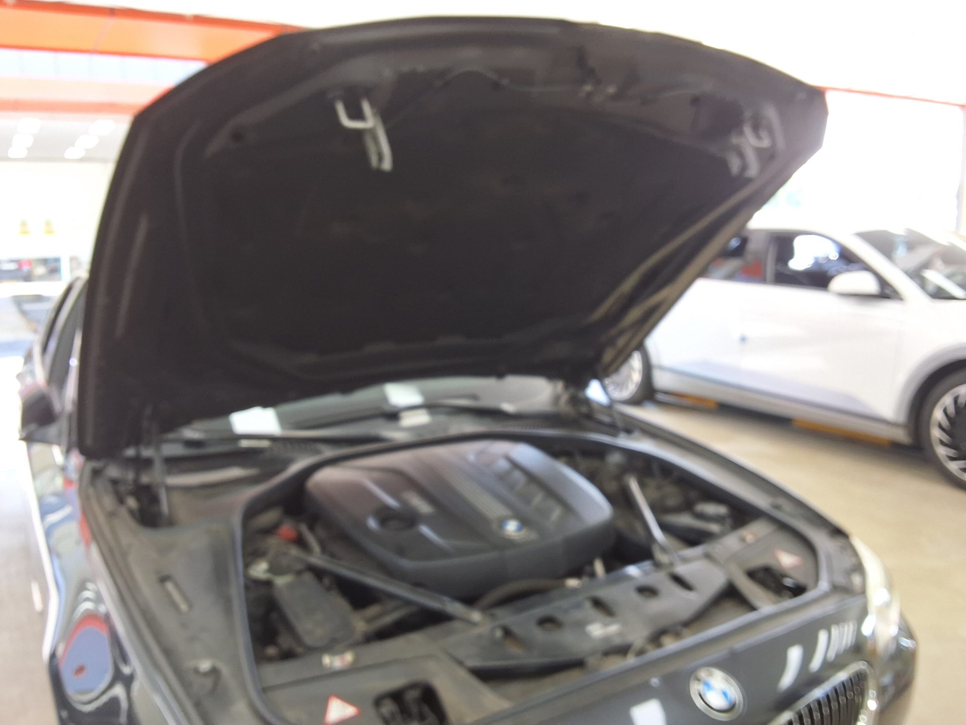 بي إم دبليو 5 Series (6Th Gen) 520D 2010 520d