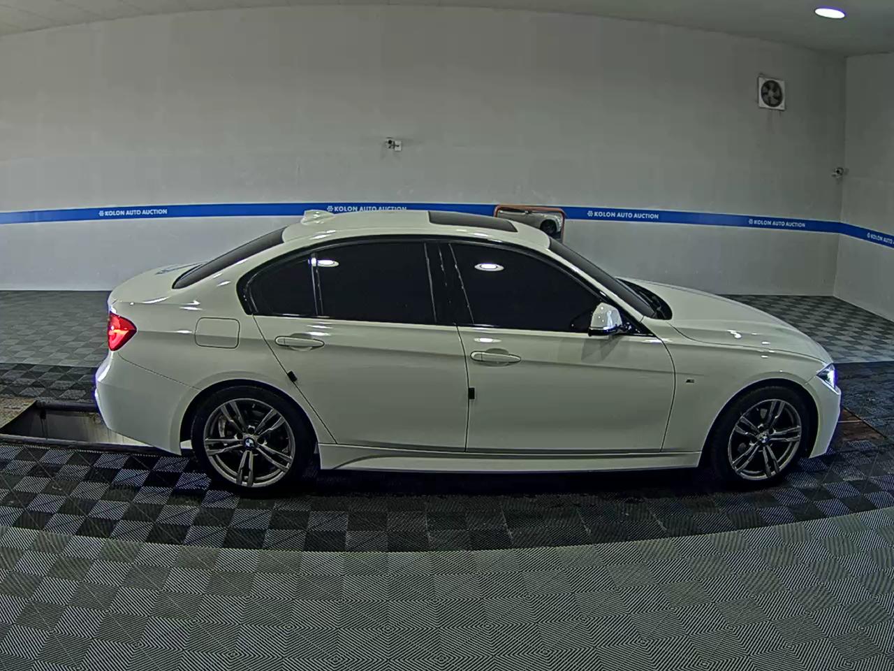 بي إم دبليو 3 Series (6Th Gen) 320D M Sport 2017 SPORT