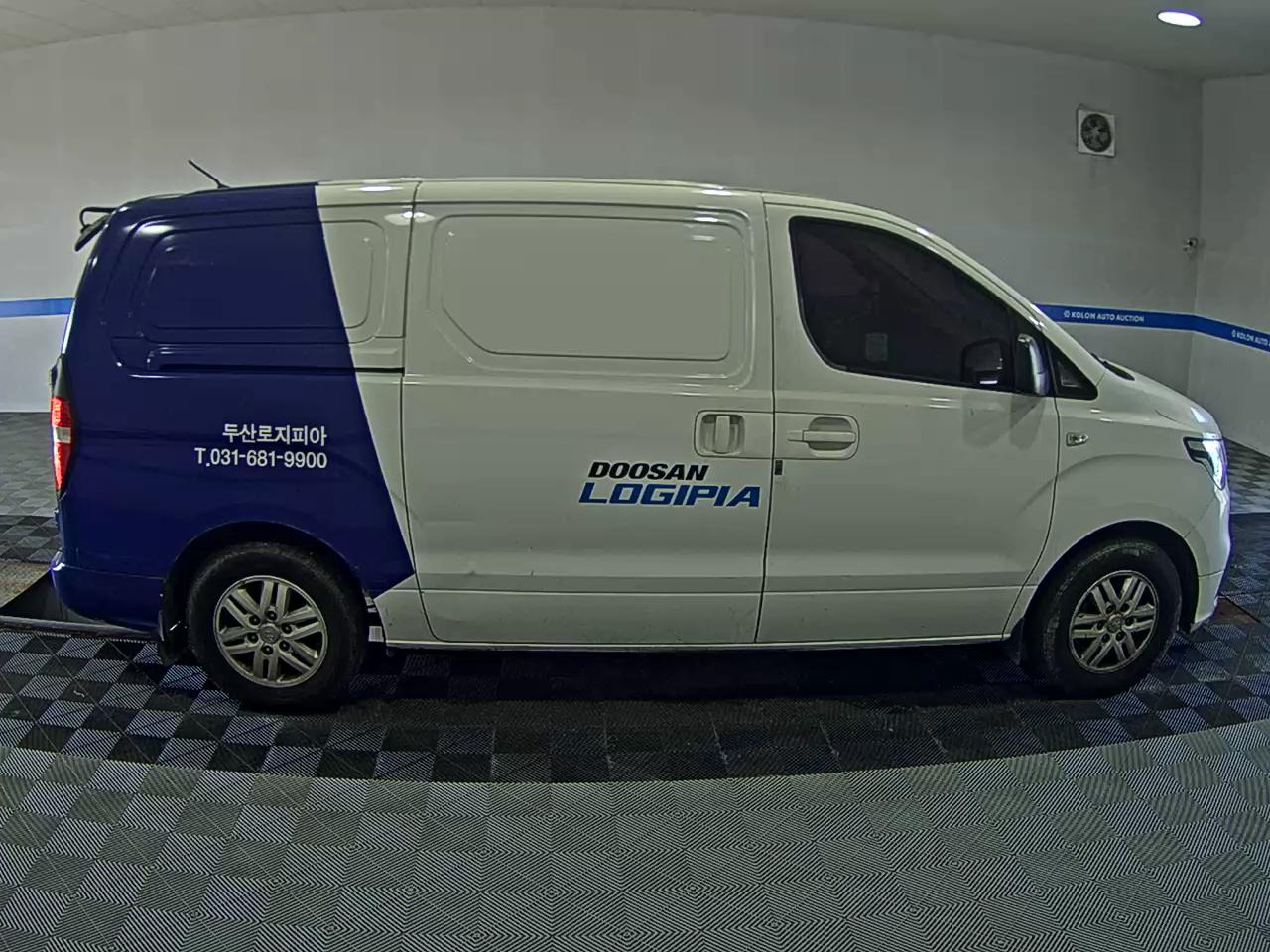هيونداي الجديد جراند ستاركس 3 Seater ديزل فان سمارت 2019 VAN SMART