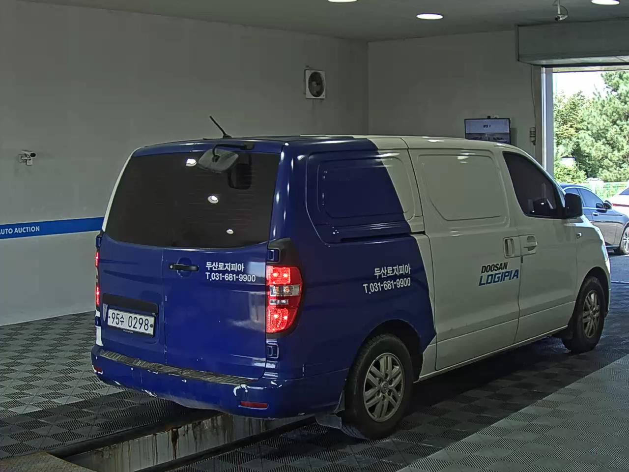هيونداي الجديد جراند ستاركس 3 Seater ديزل فان سمارت 2019 VAN SMART