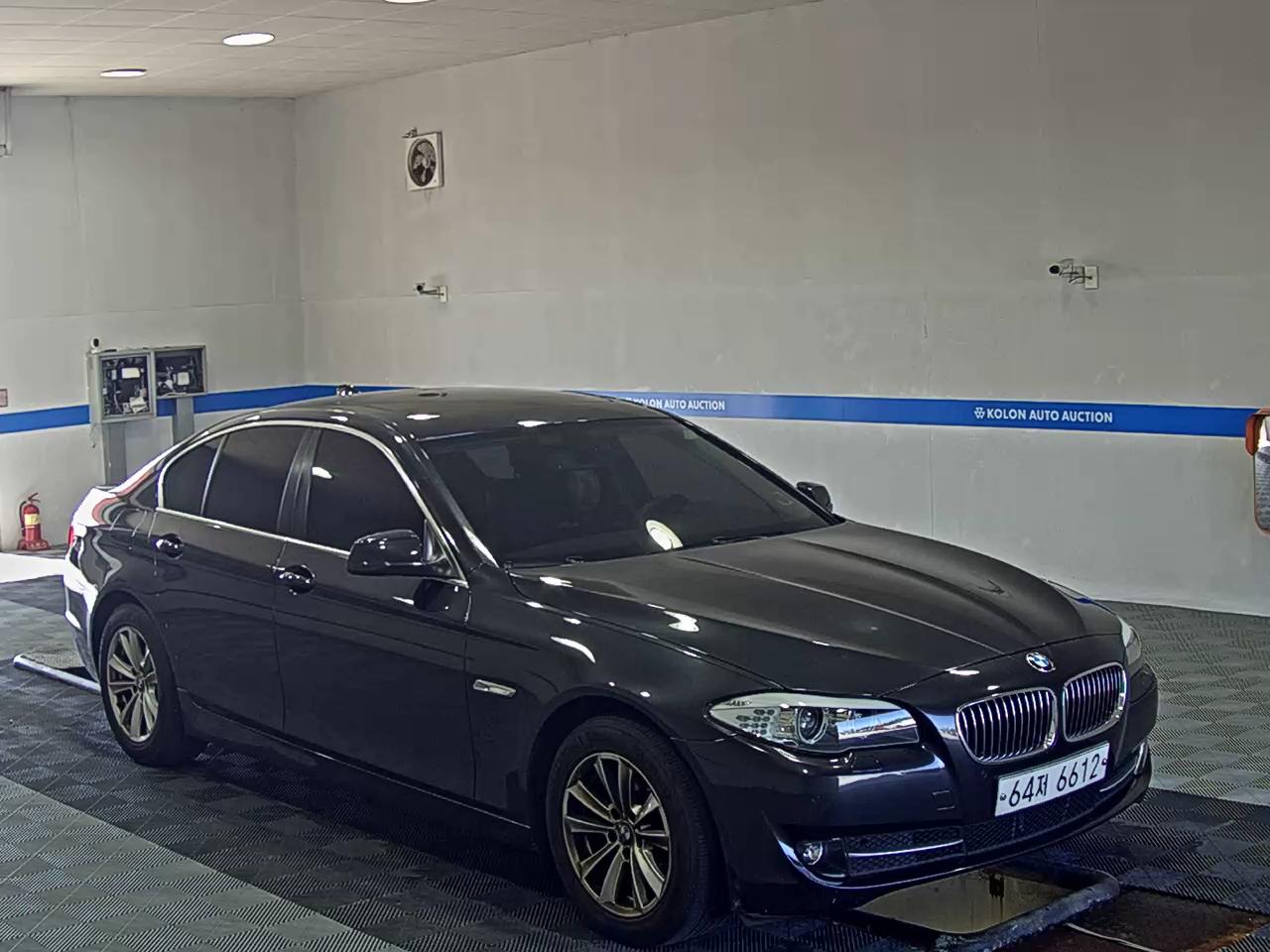 بي إم دبليو 5 Series (6Th Gen) 520D 2010 520d