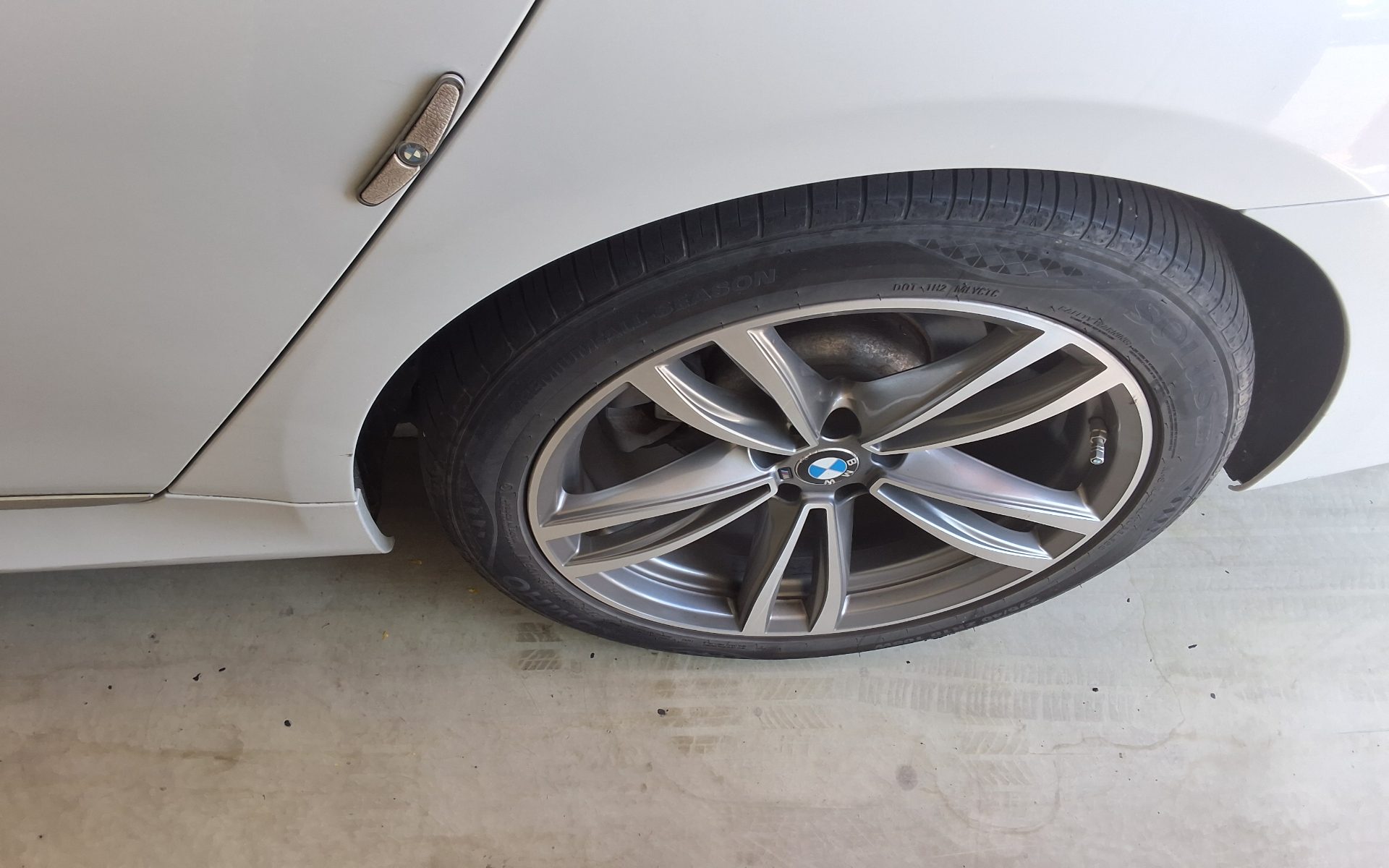 بي إم دبليو 7 Series (6Th Gen) 730Ld إكس درايف M Sport Pack 2018 SPORT