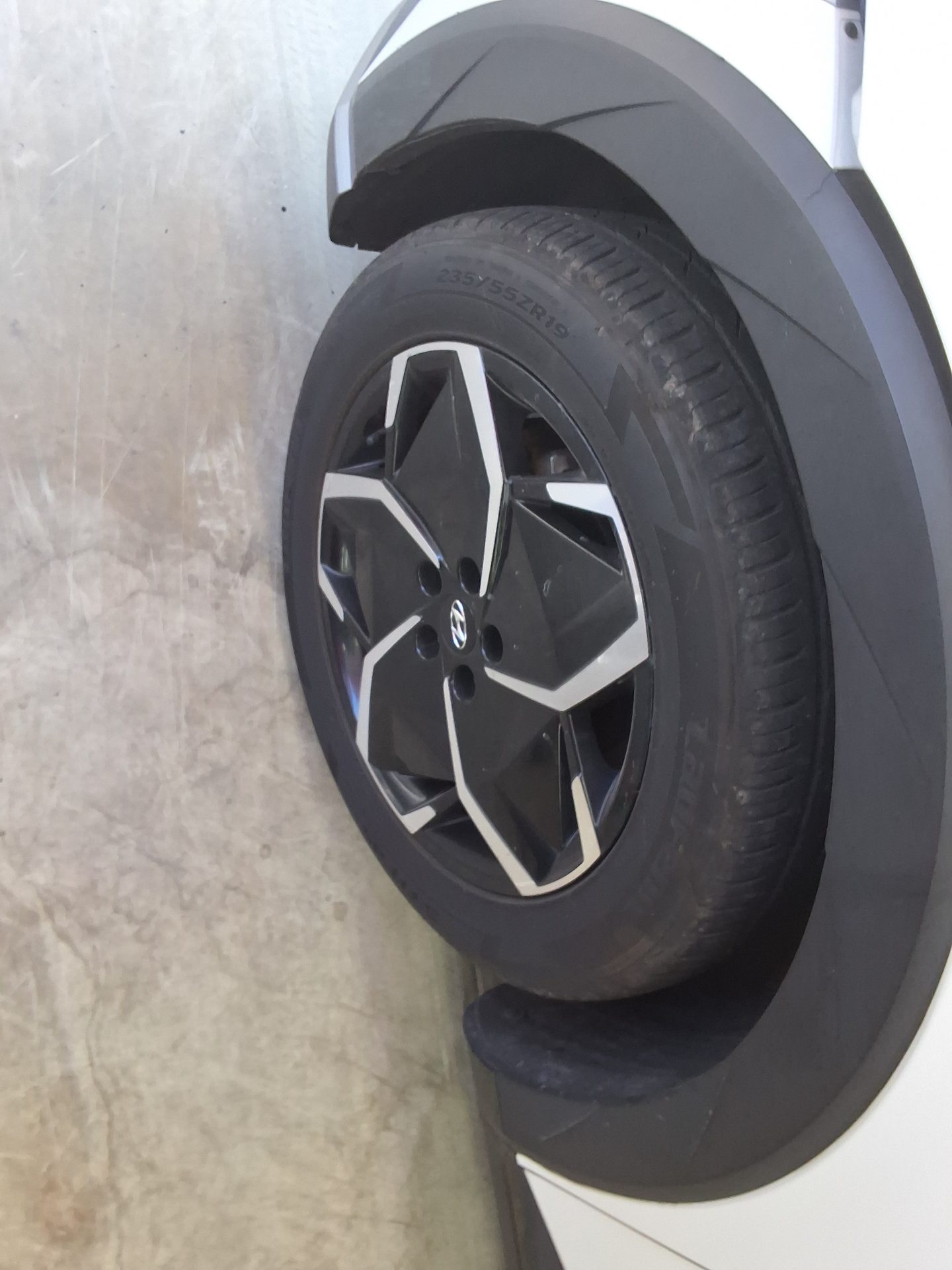 هيونداي أيونيك 2022 EV طويل المدى إكسكلوسيف