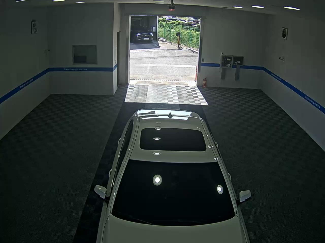 بي إم دبليو 5 Series (6Th Gen) 520D إكس درايف 2014 520d
