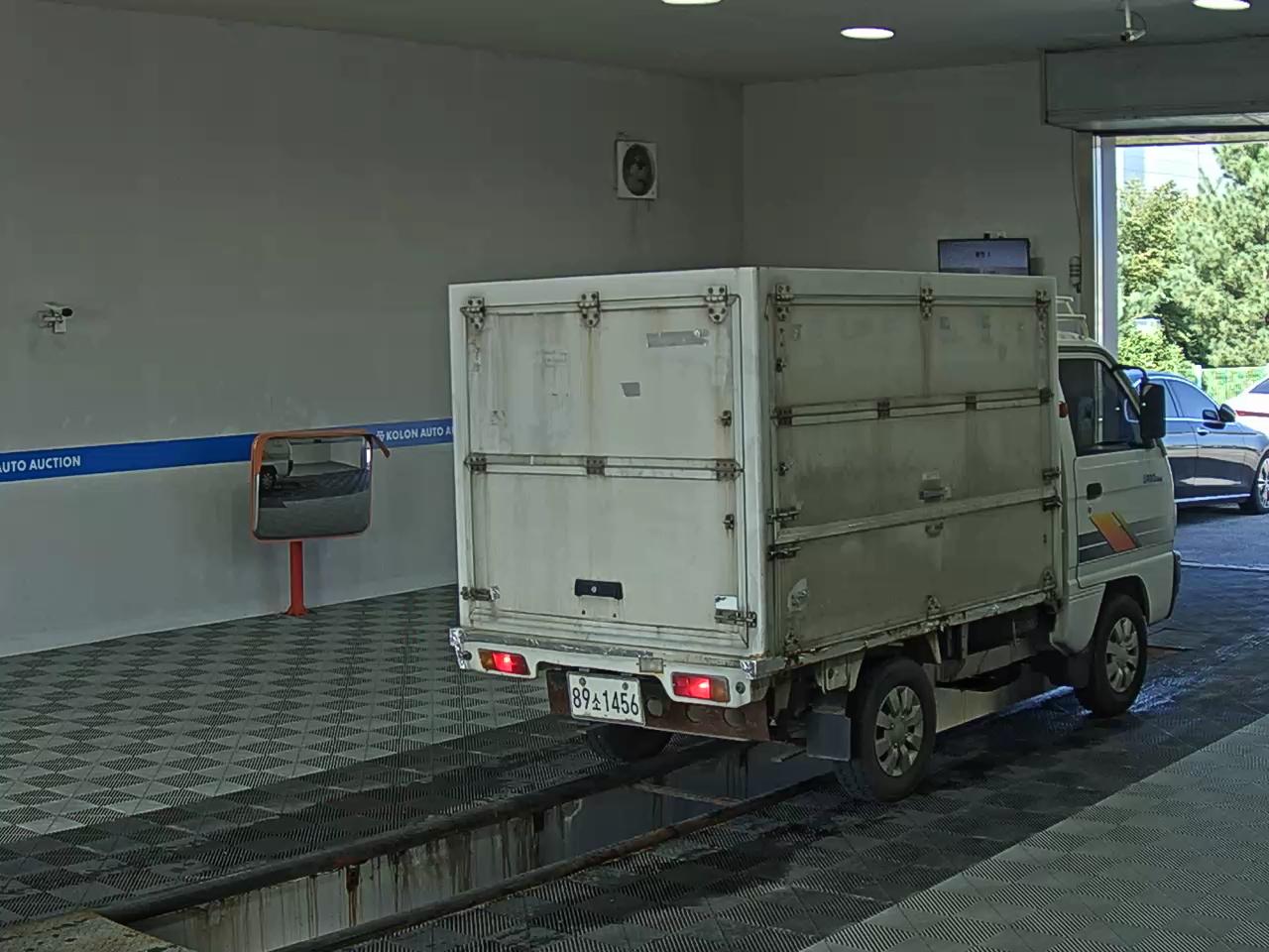 شيفروليه (Daewoo) جديد Labo Box شاحنة 2015