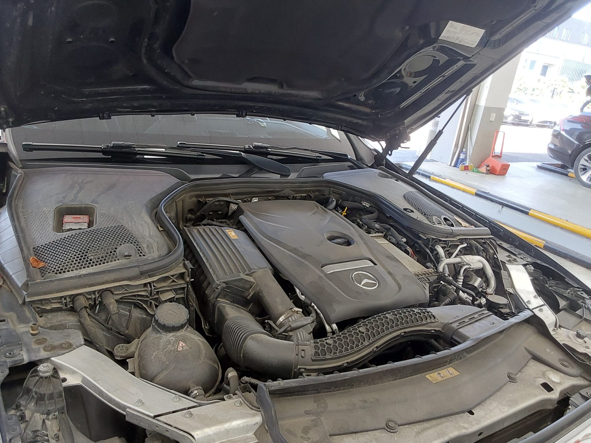 مرسيدس بنز E Class (5Th Gen) E300 فورماتيك إكسكلوسيف 2020 4MATIC إكسكلوسيف