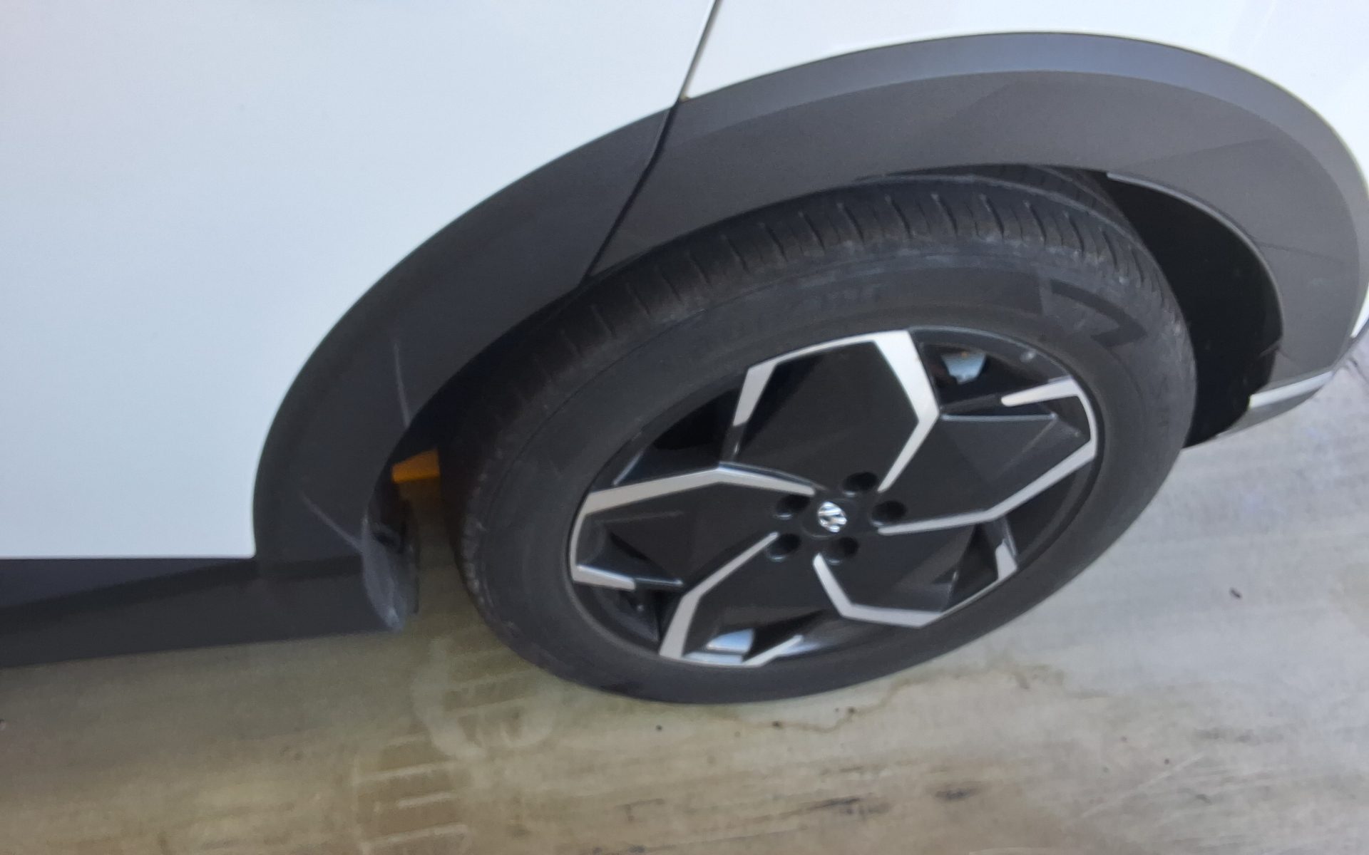 هيونداي أيونيك 2022 EV طويل المدى إكسكلوسيف
