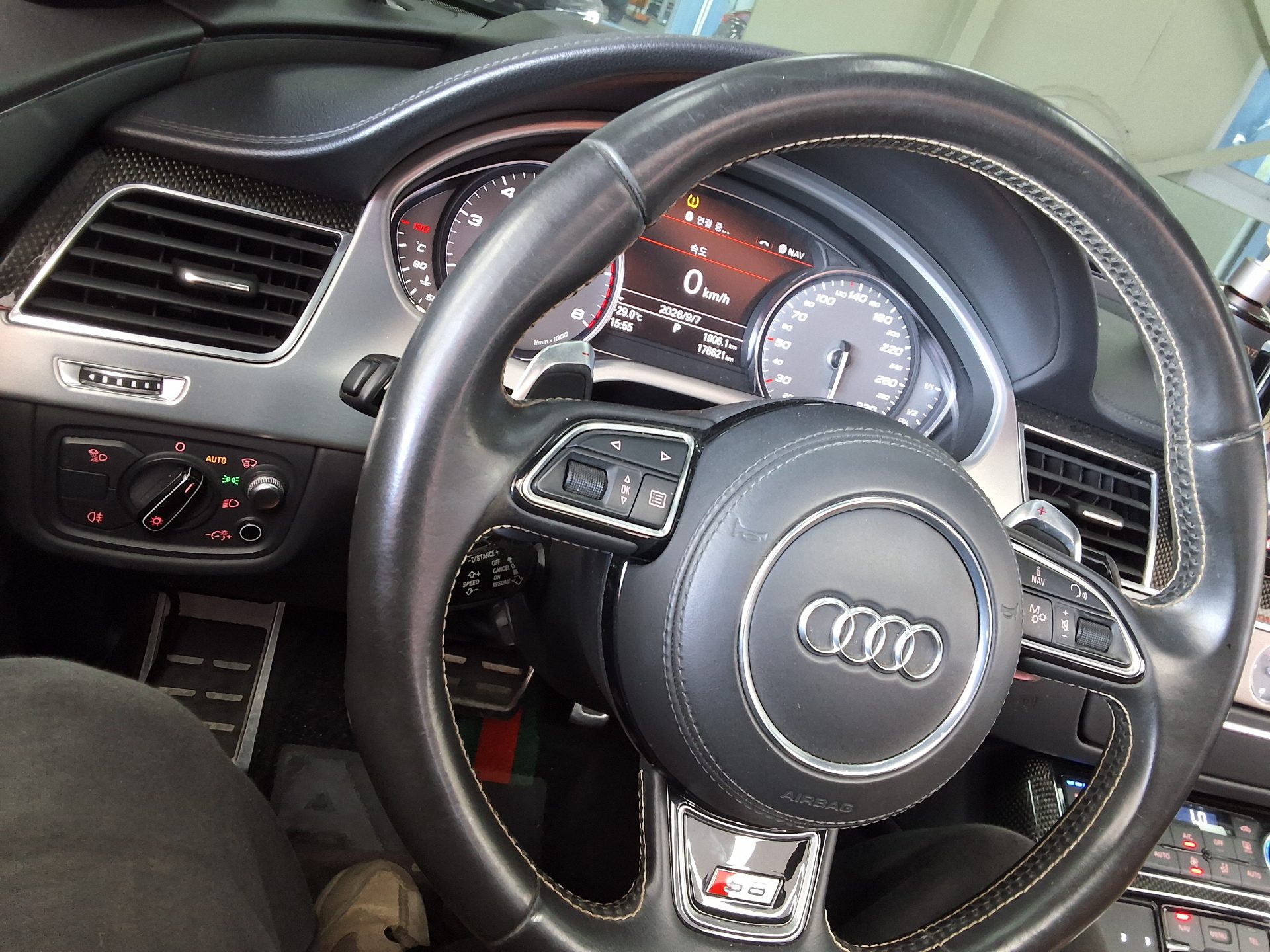 أودي S8 (3Rd Gen) 4.0 Tfsi كواترو 2015