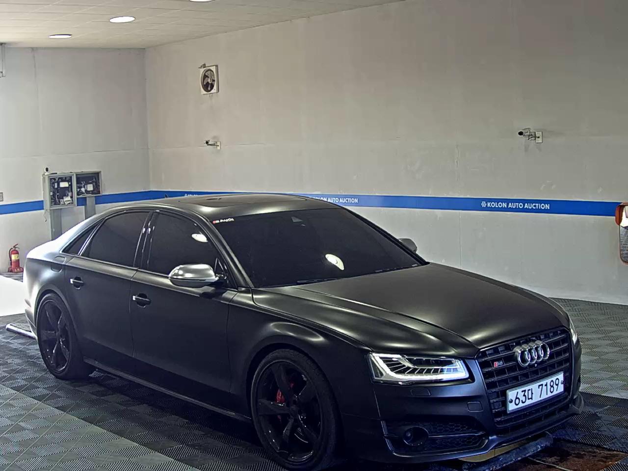 أودي S8 (3Rd Gen) 4.0 Tfsi كواترو 2015