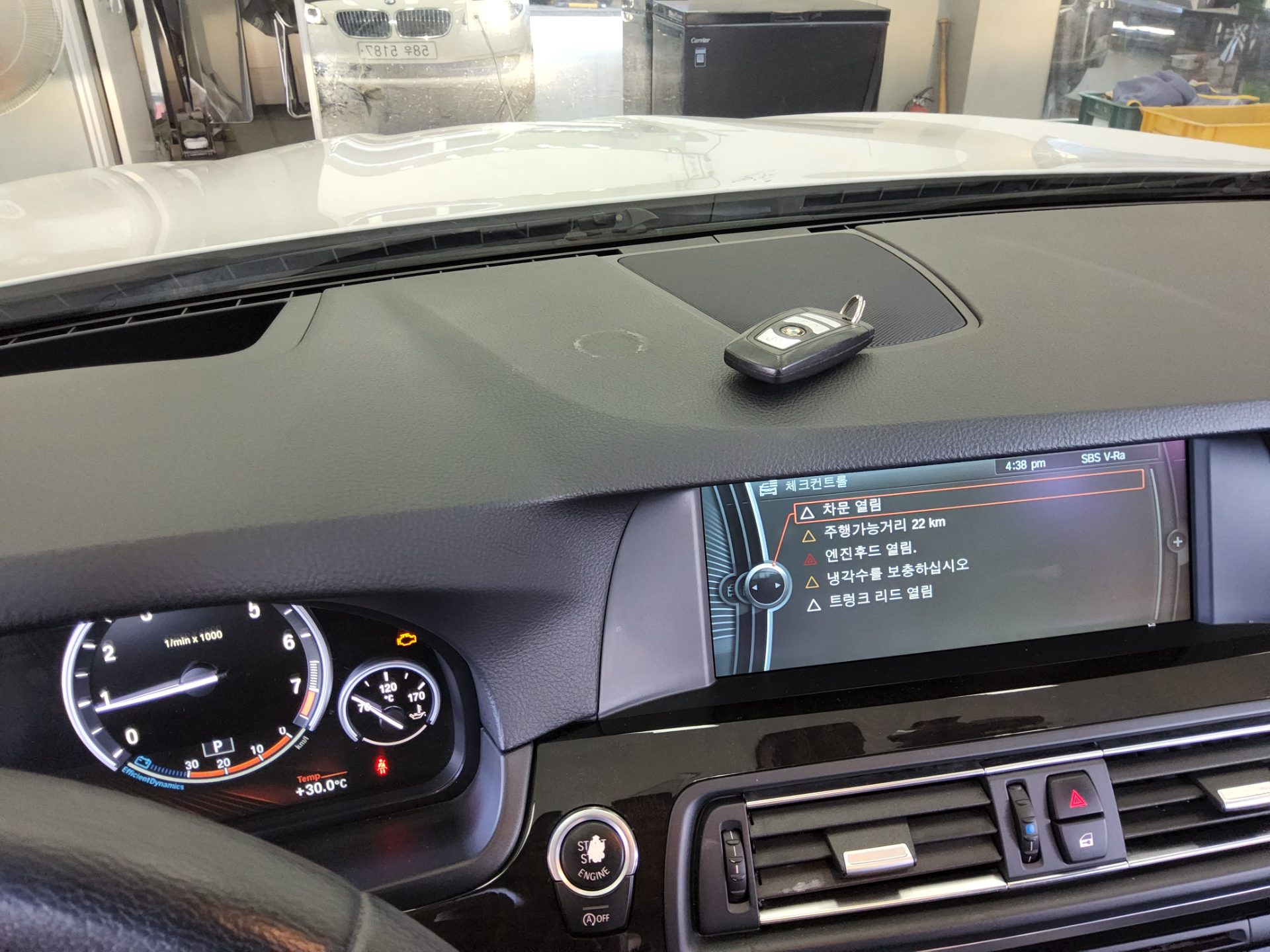بي إم دبليو 5 Series (6Th Gen) 528I 2012 528i