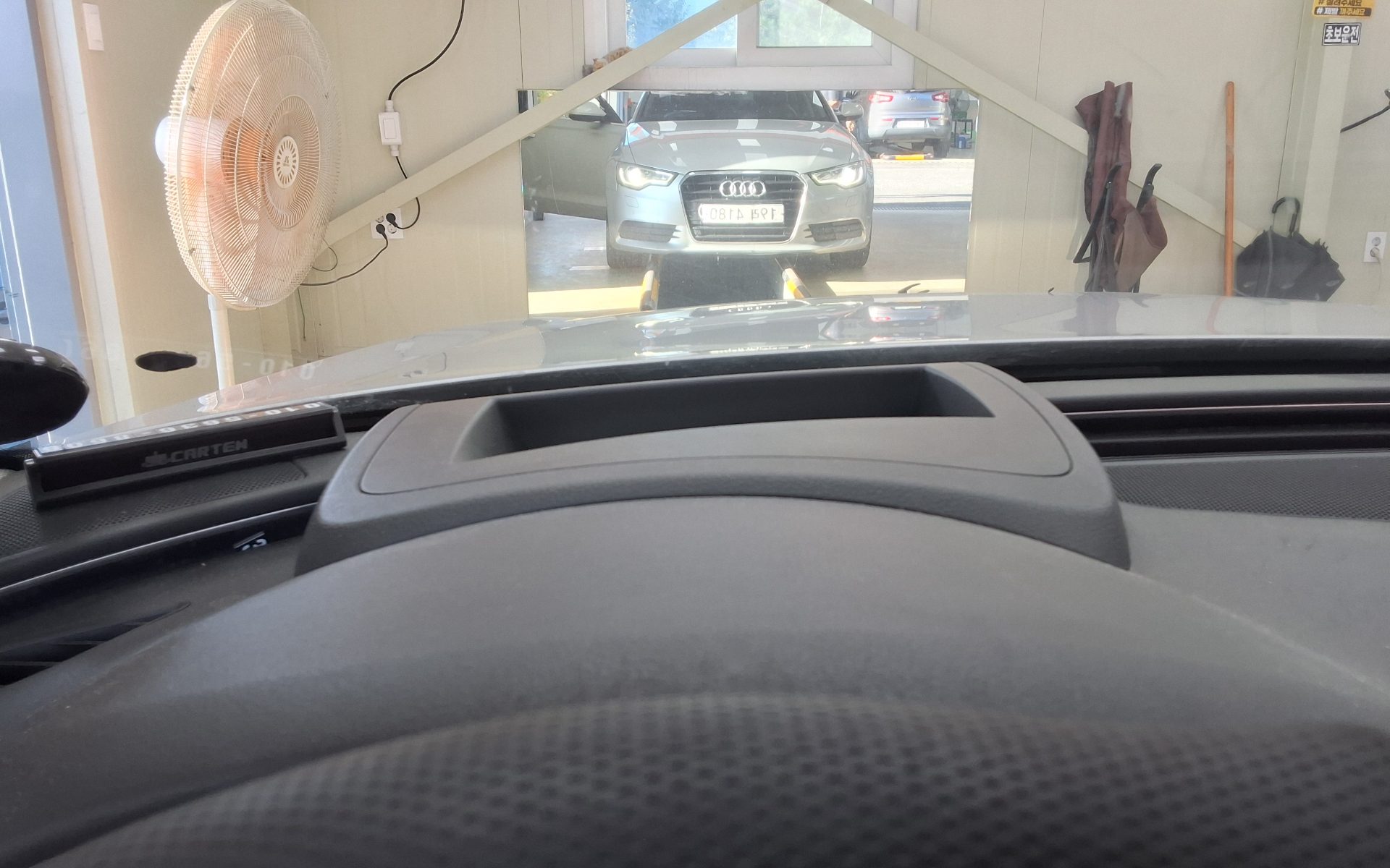 أودي إيه 6 (4Th Gen) 2.0 TDI Dynamic 2013