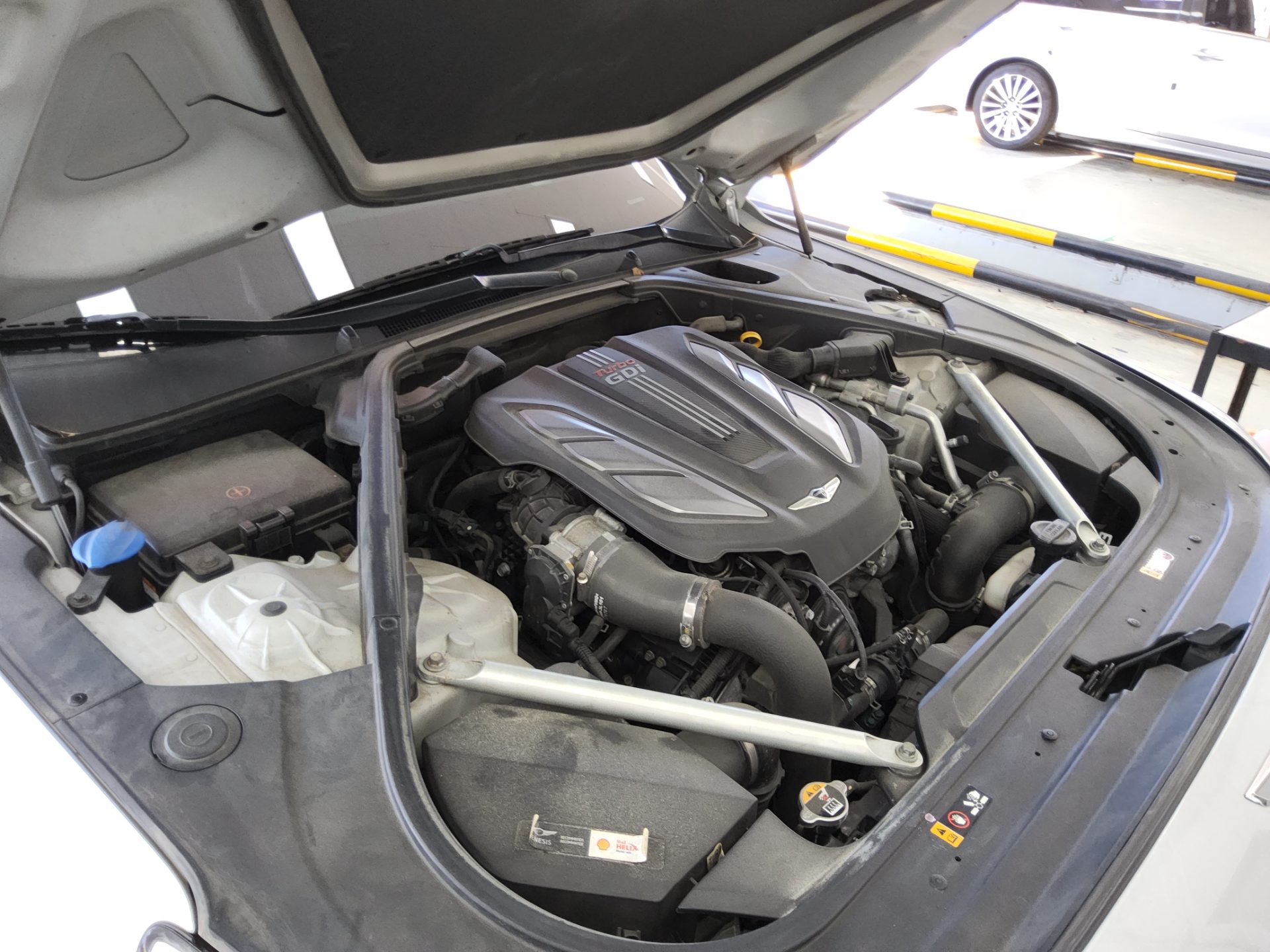 جينيسيس Eq900 3.3 تيربو دفع كلي بريميوم لكجري 2018 TURBO دفع رباعي بريميوم فاخر