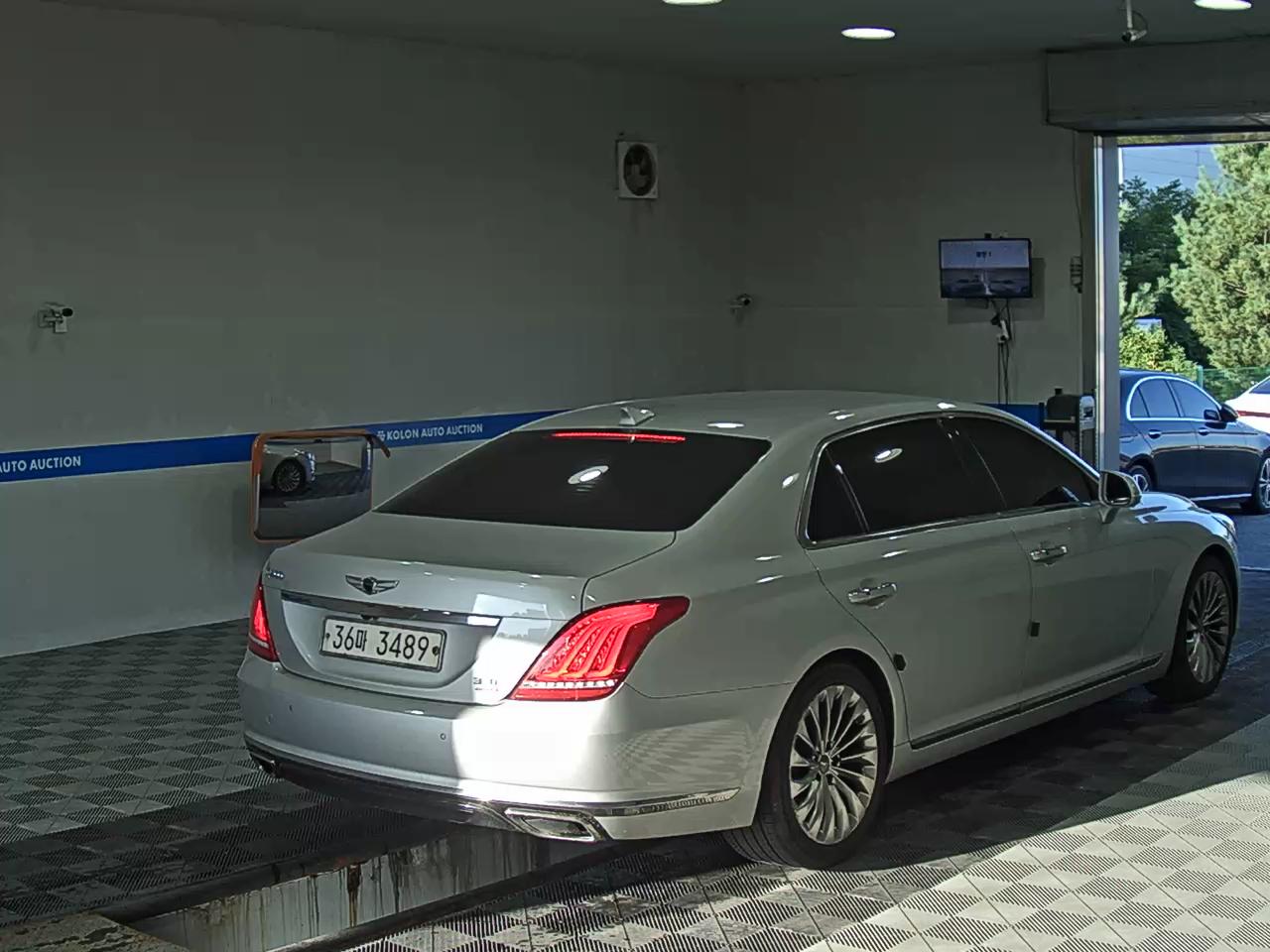جينيسيس Eq900 3.3 تيربو دفع كلي بريميوم لكجري 2018 TURBO دفع رباعي بريميوم فاخر