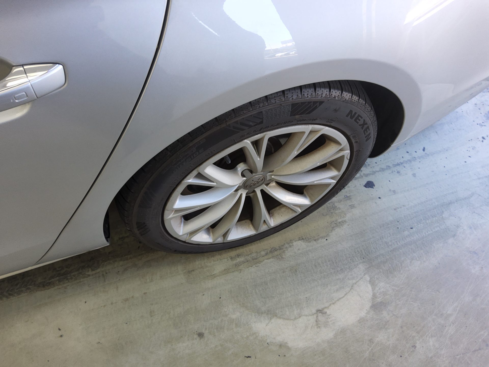 أودي إيه 8 (3Rd Gen) 3.0 TDI كواترو Lwb 2012