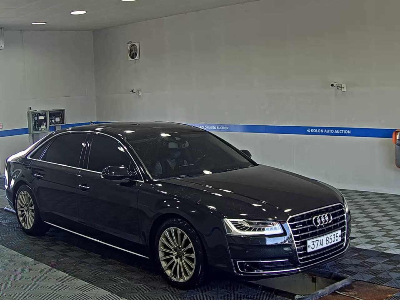 أودي إيه 8 (3Rd Gen) 50 Tfsi كواترو Lwb 2015