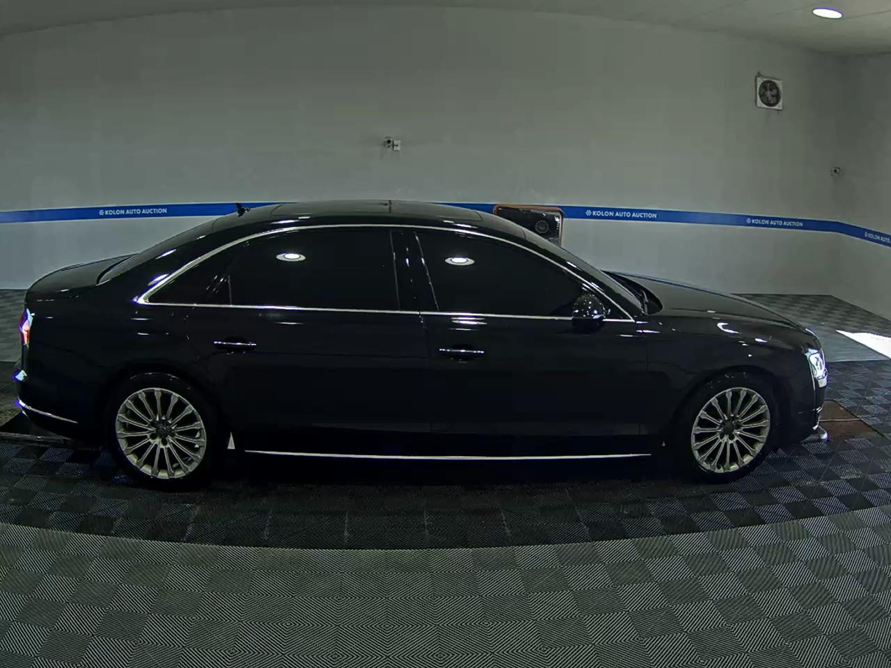 أودي إيه 8 (3Rd Gen) 50 Tfsi كواترو Lwb 2015