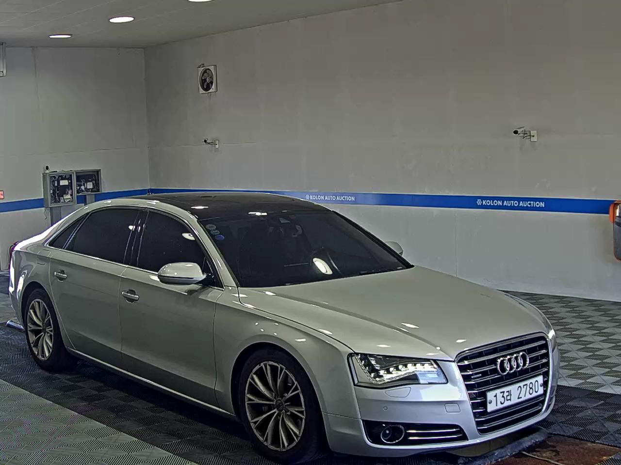 أودي إيه 8 (3Rd Gen) 3.0 TDI كواترو Lwb 2012