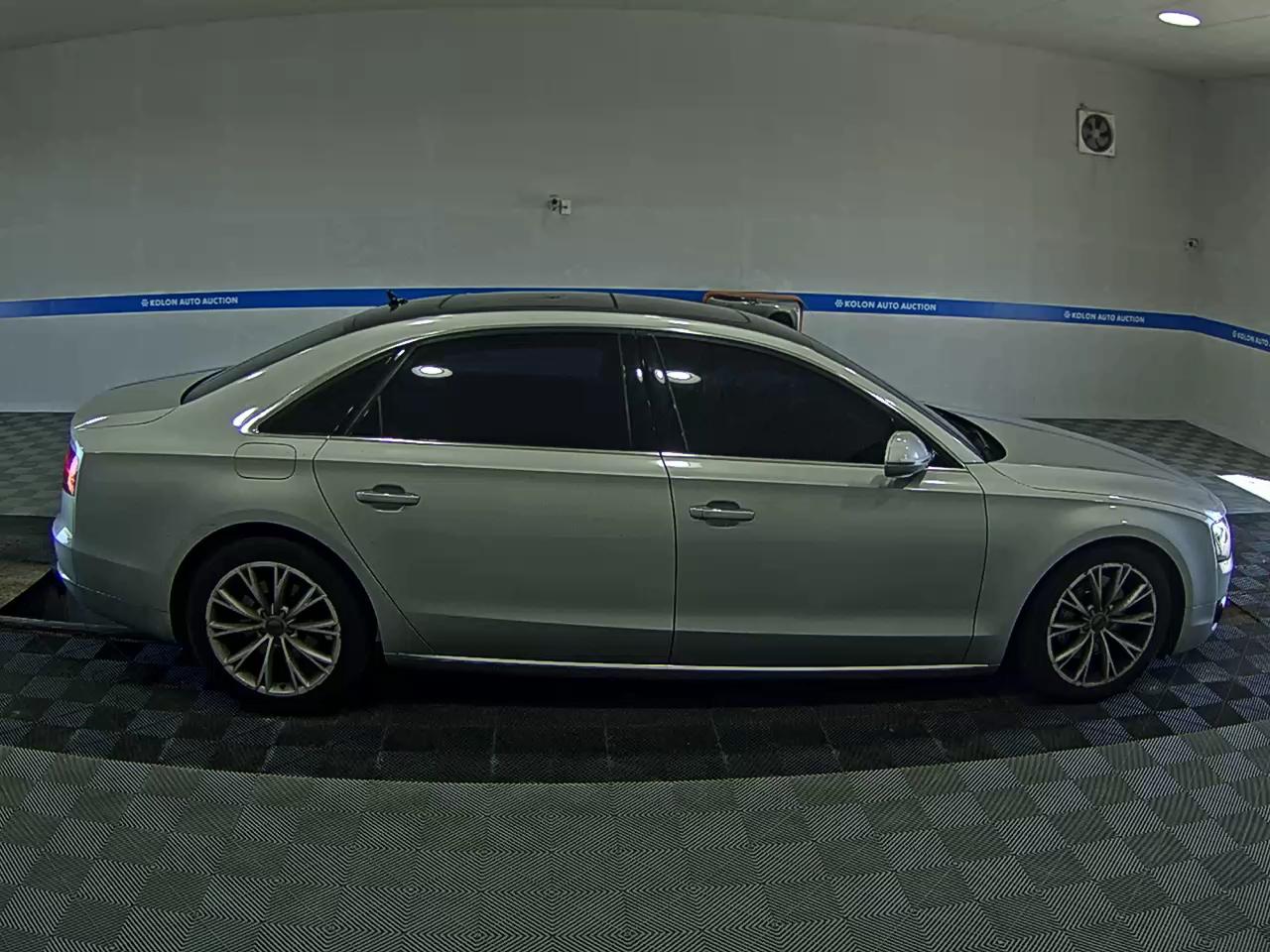 أودي إيه 8 (3Rd Gen) 3.0 TDI كواترو Lwb 2012