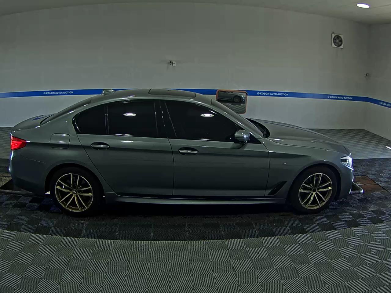 بي إم دبليو 5 Series (7Th Gen) 520D إكس درايف M Sport Pack بلس 2017 SPORT PLUS