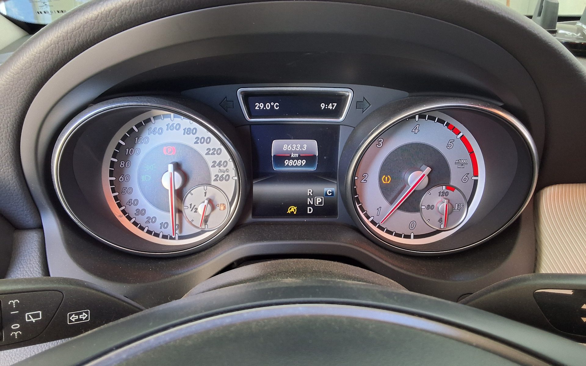 مرسيدس بنز جي إل إيه Class جي إل إيه 200 D فورماتيك 2017 4MATIC